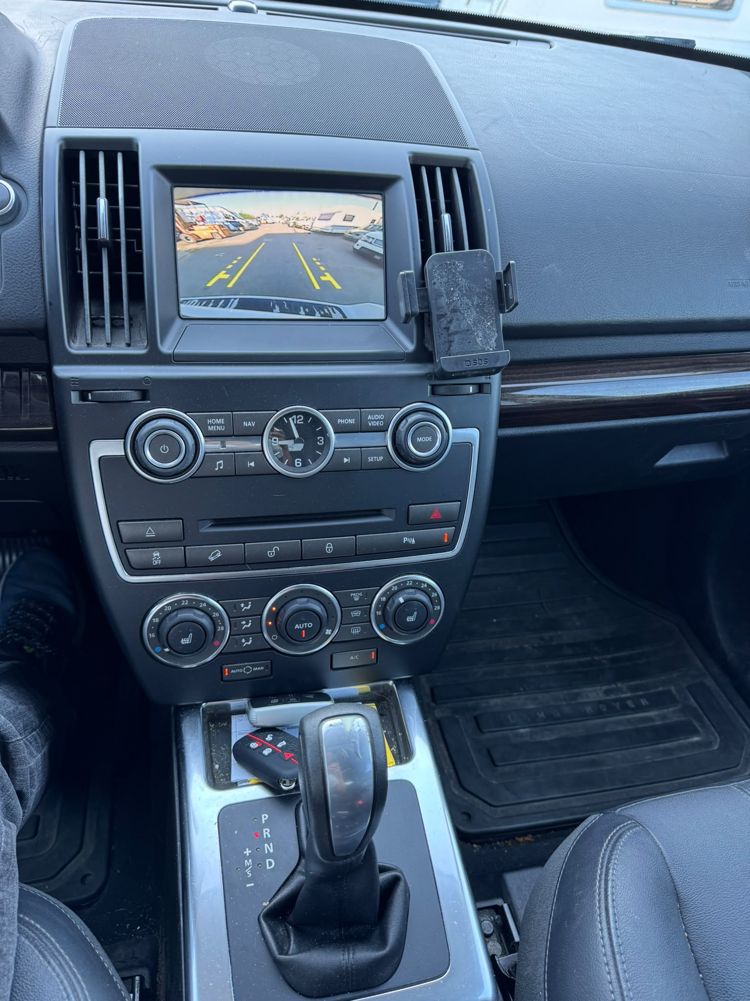 LAND ROVER Freelander 2.2 SD4 HSE Automatic-image-10