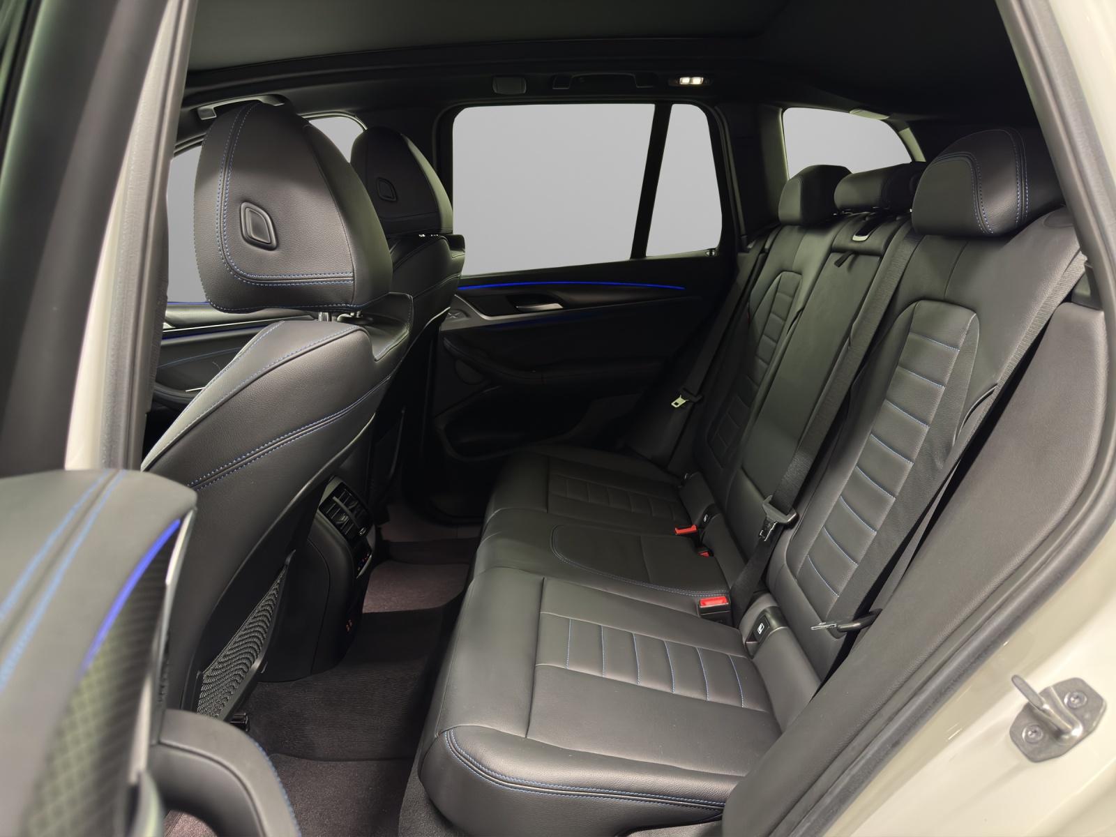 BMW X3 M40i-image-13