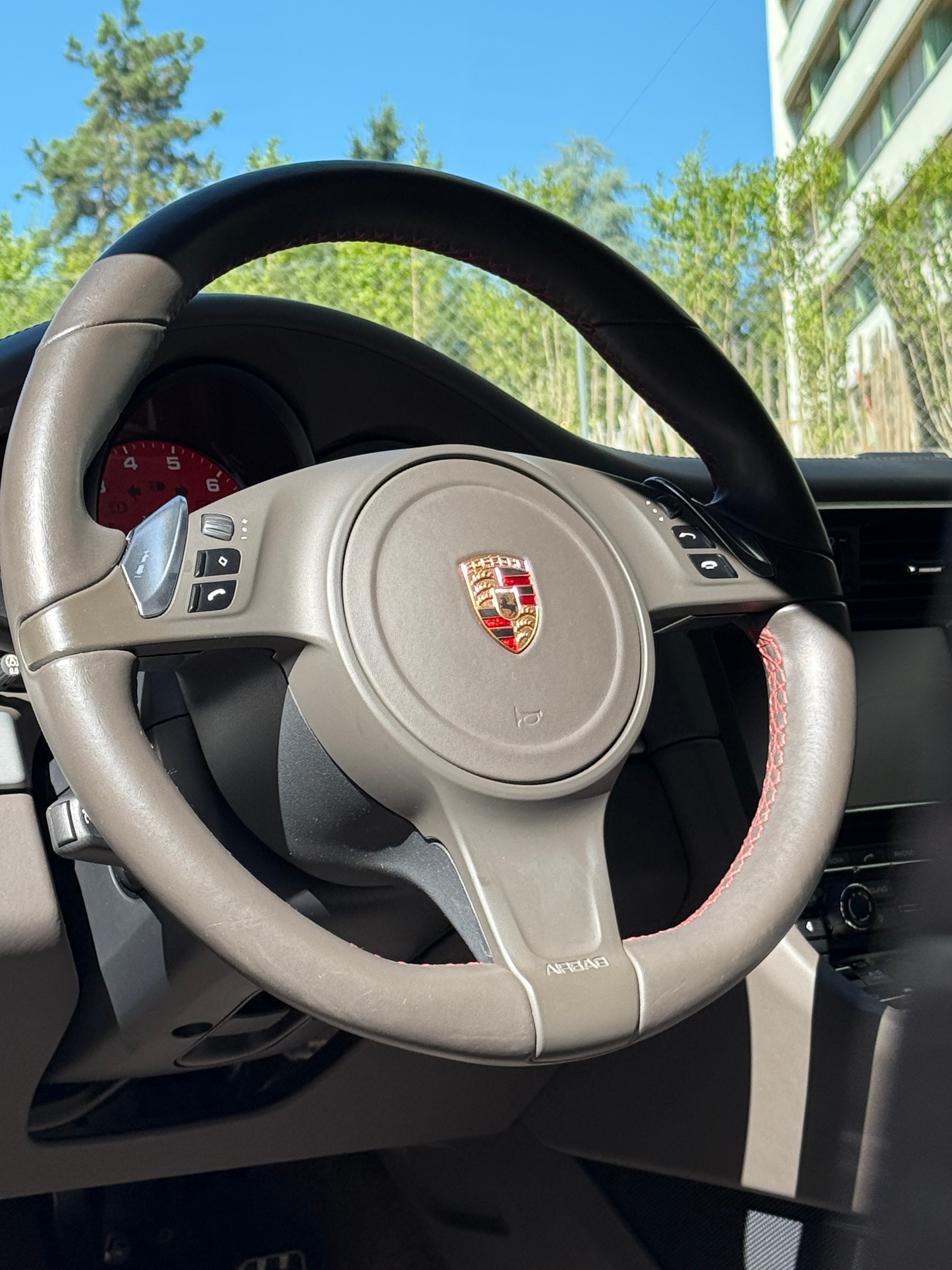 PORSCHE 911 Carrera 4 PDK-image-14