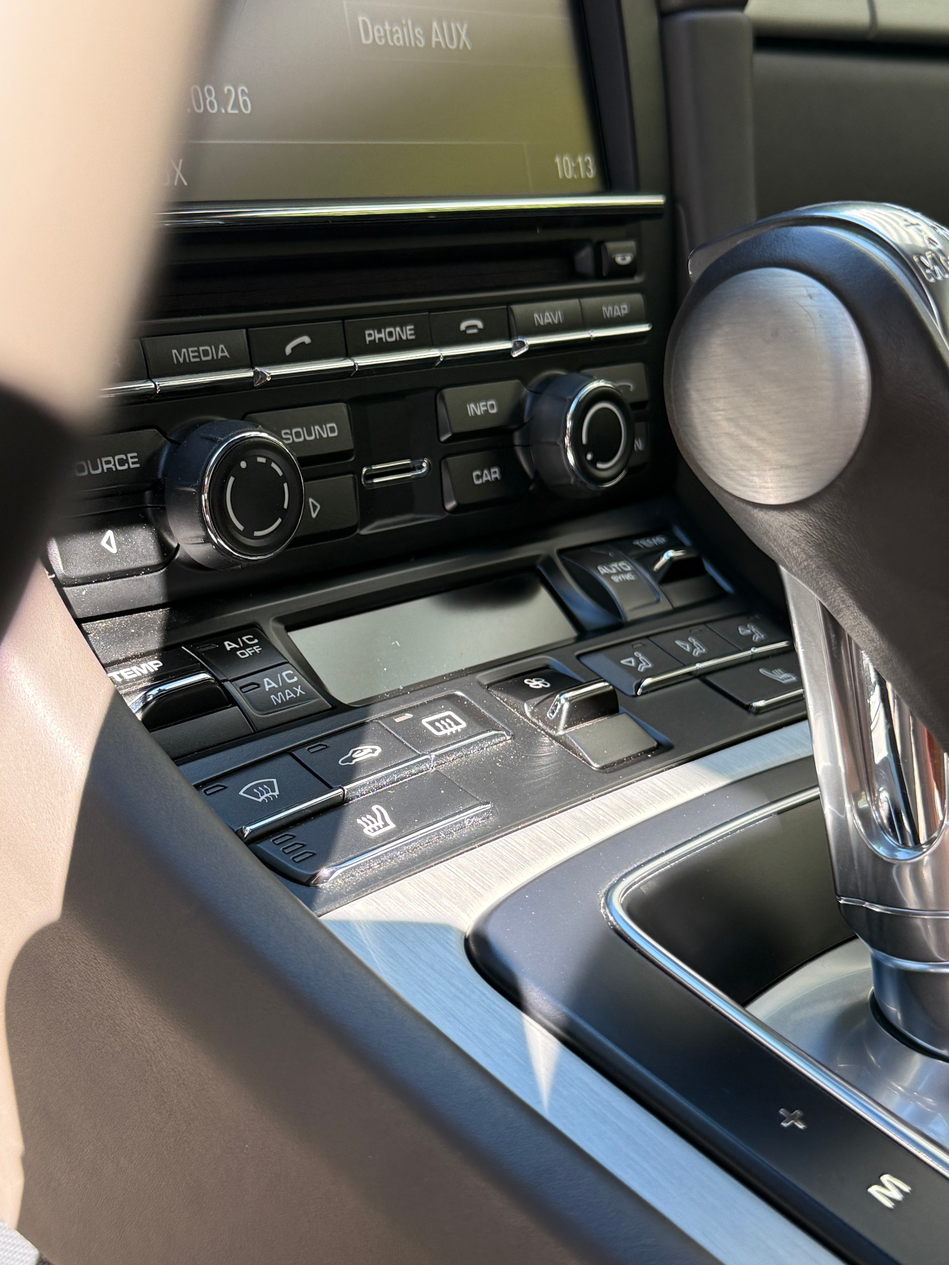 PORSCHE 911 Carrera 4 PDK-image-12