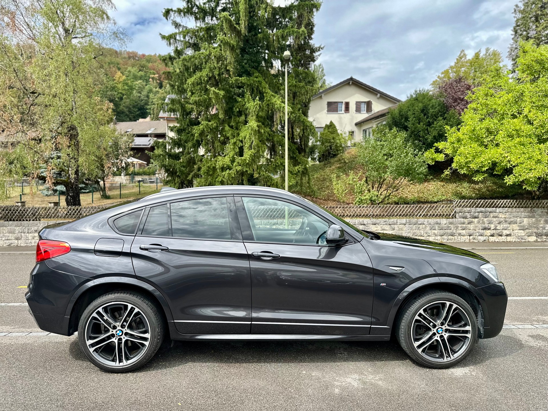 BMW X4 xDrive 28i Steptronic-image-4