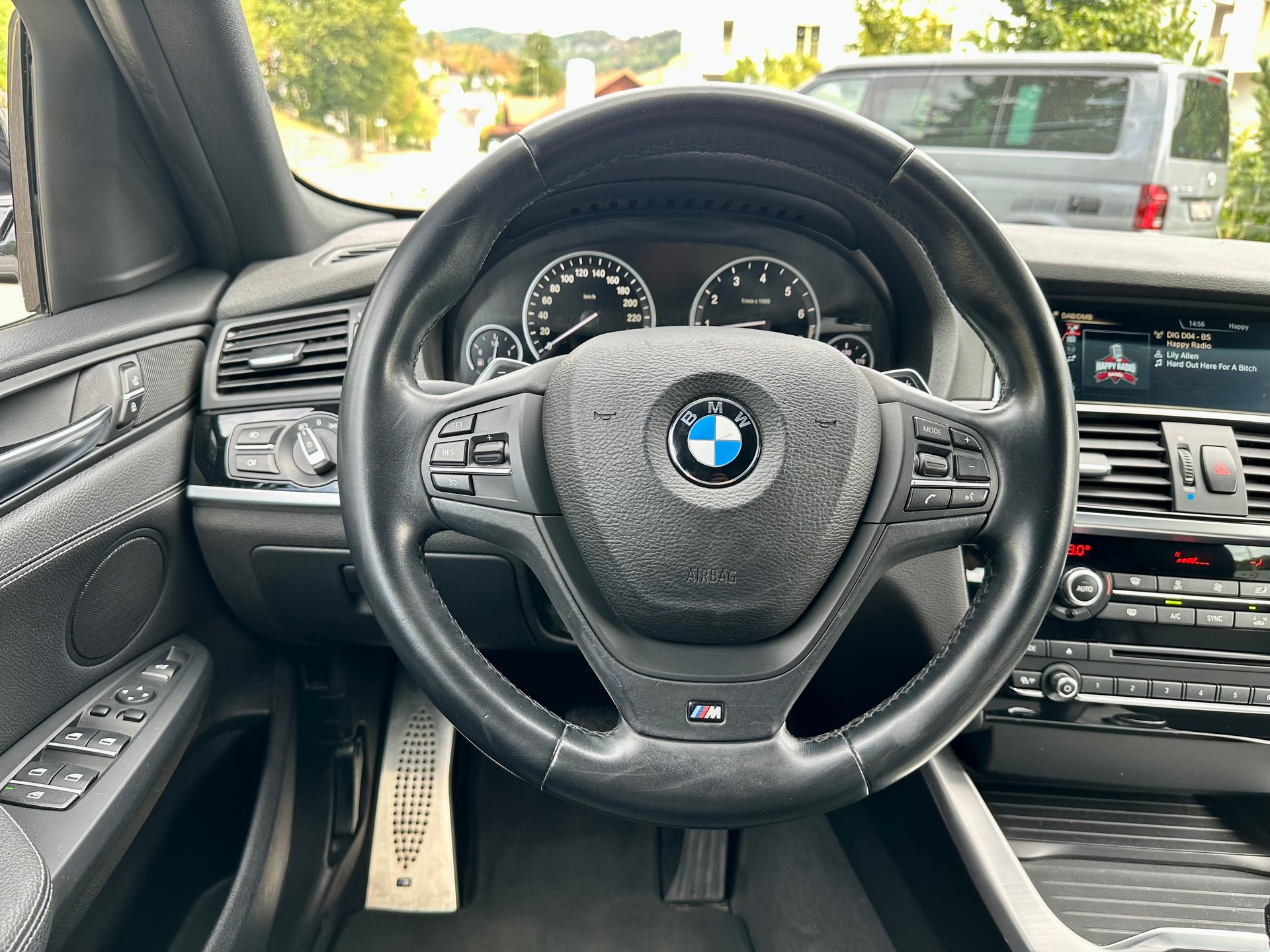 BMW X4 xDrive 28i Steptronic-image-12