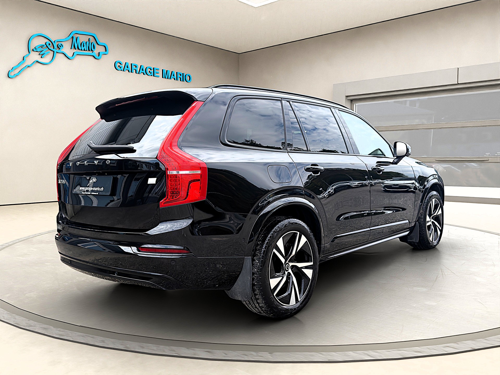 VOLVO XC90 T8❗7 Sitzplätze❗eAWD PluginHybrid Plus Dark Geartronic ✅CH-Fahrzeug & Frisch ab Service und Werksgarantie✅-image-4