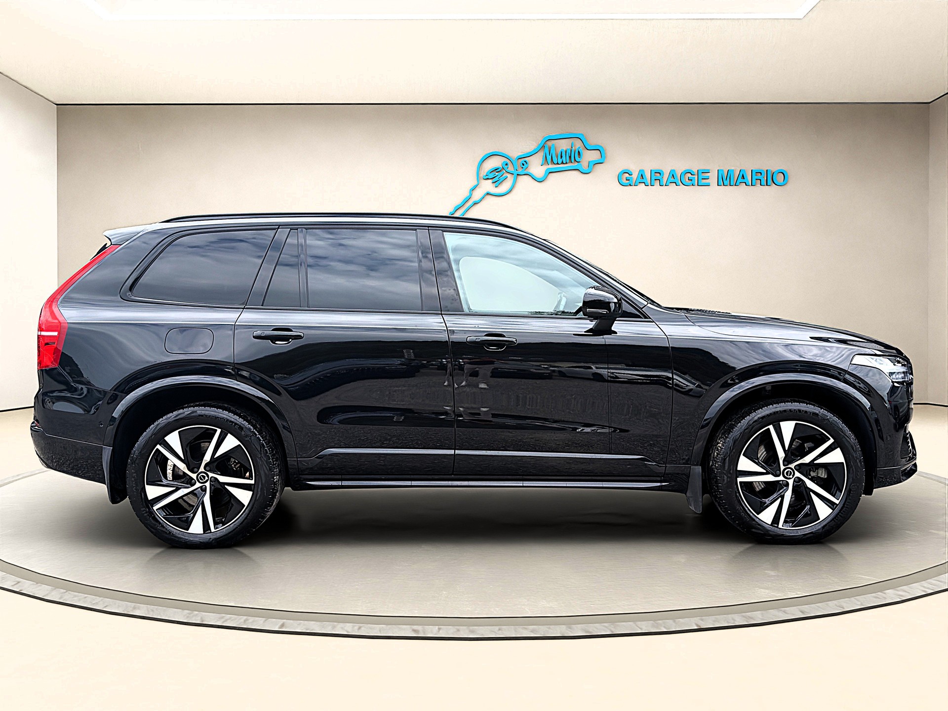 VOLVO XC90 T8❗7 Sitzplätze❗eAWD PluginHybrid Plus Dark Geartronic ✅CH-Fahrzeug & Frisch ab Service und Werksgarantie✅-image-3