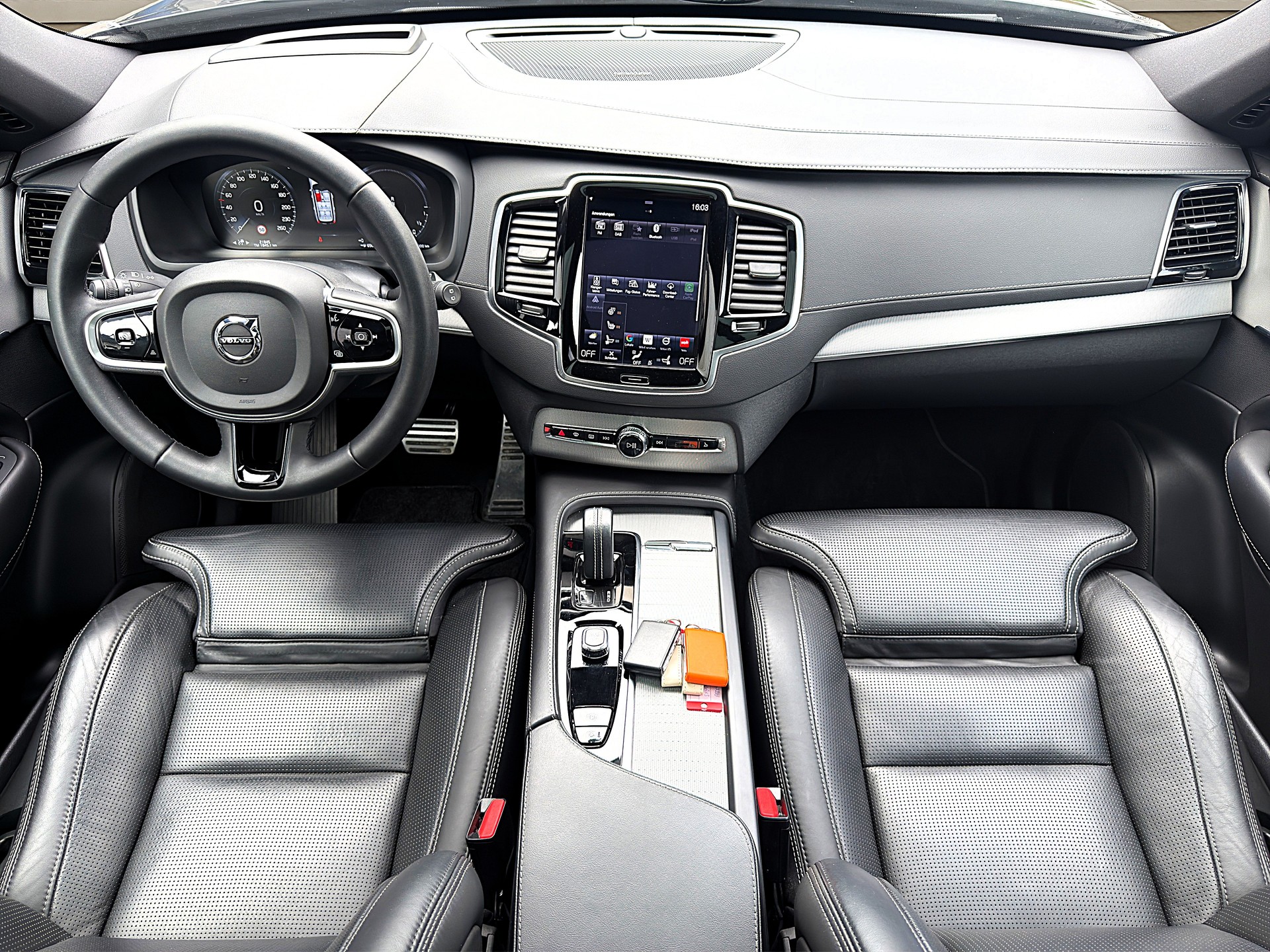 VOLVO XC90 T8❗7 Sitzplätze❗eAWD PluginHybrid Plus Dark Geartronic ✅CH-Fahrzeug & Frisch ab Service und Werksgarantie✅-image-7