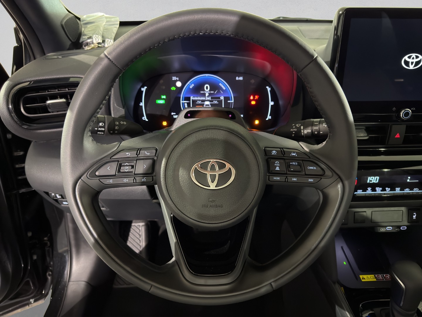 TOYOTA Yaris Cross 1.5 Trend e-CVT-image-11