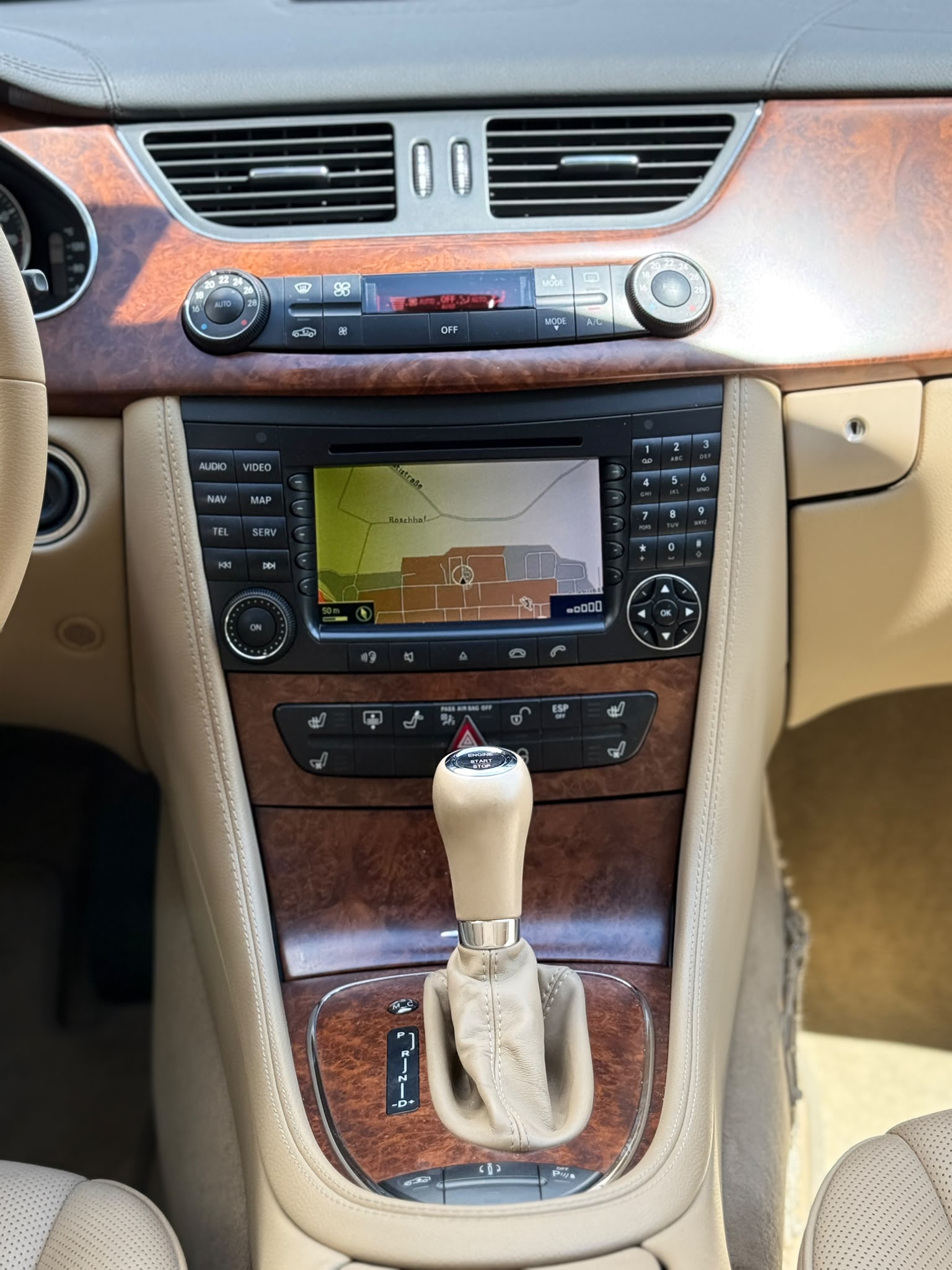 MERCEDES-BENZ CLS 350 V6 CGI-image-12