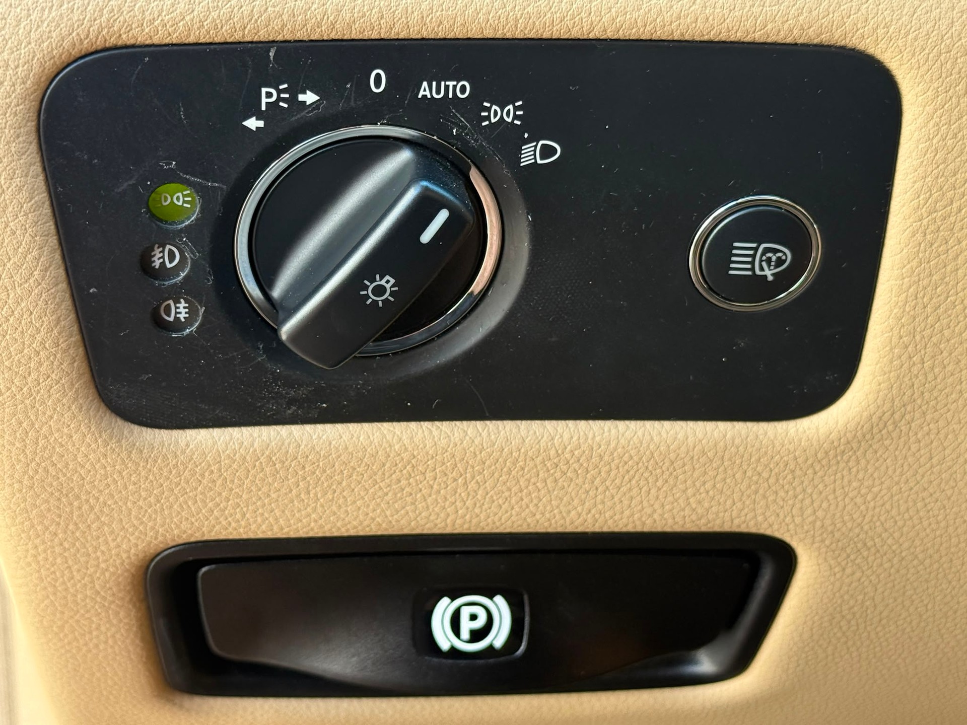 MERCEDES-BENZ CLS 350 V6 CGI-image-15