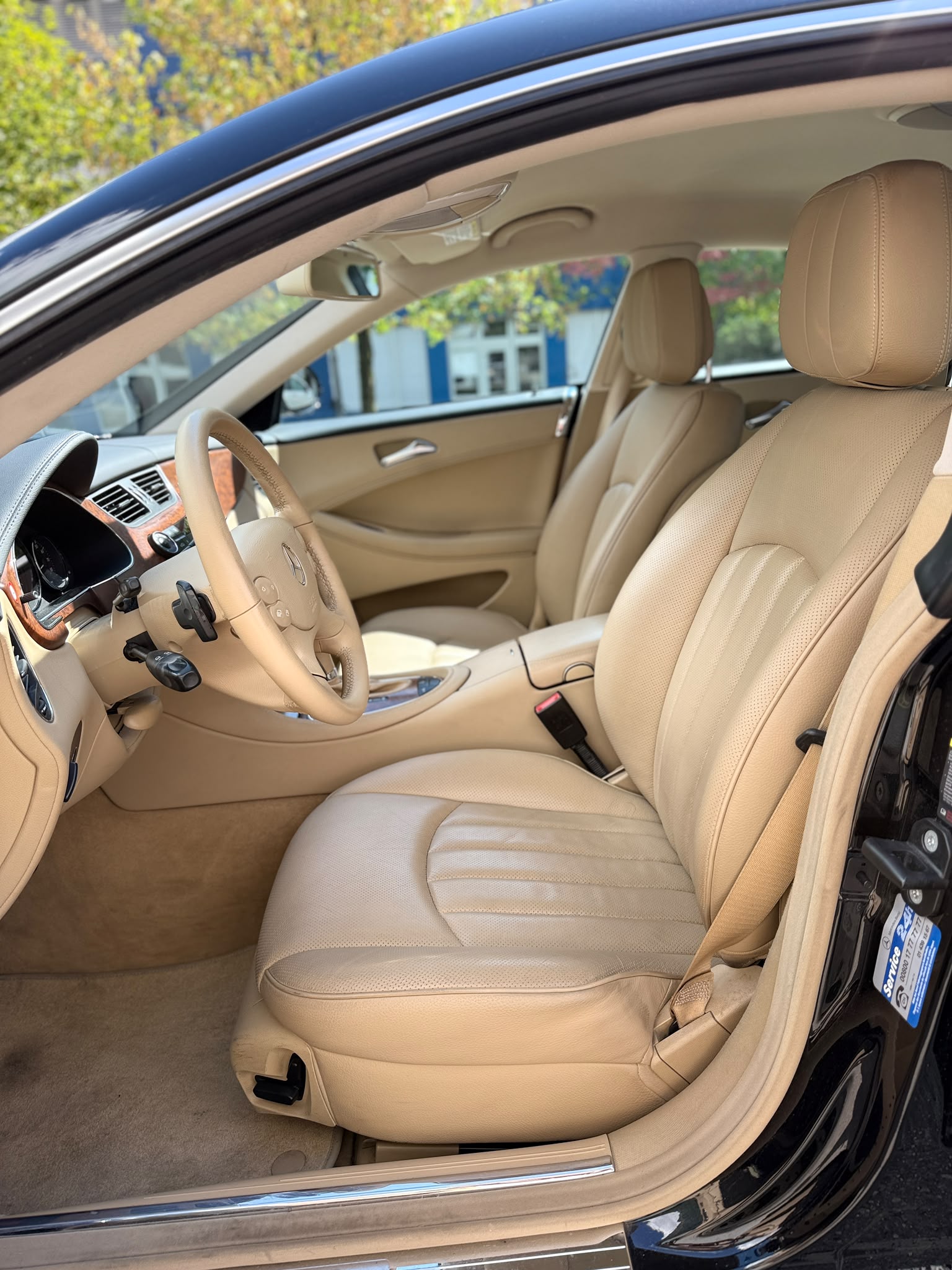 MERCEDES-BENZ CLS 350 V6 CGI-image-7
