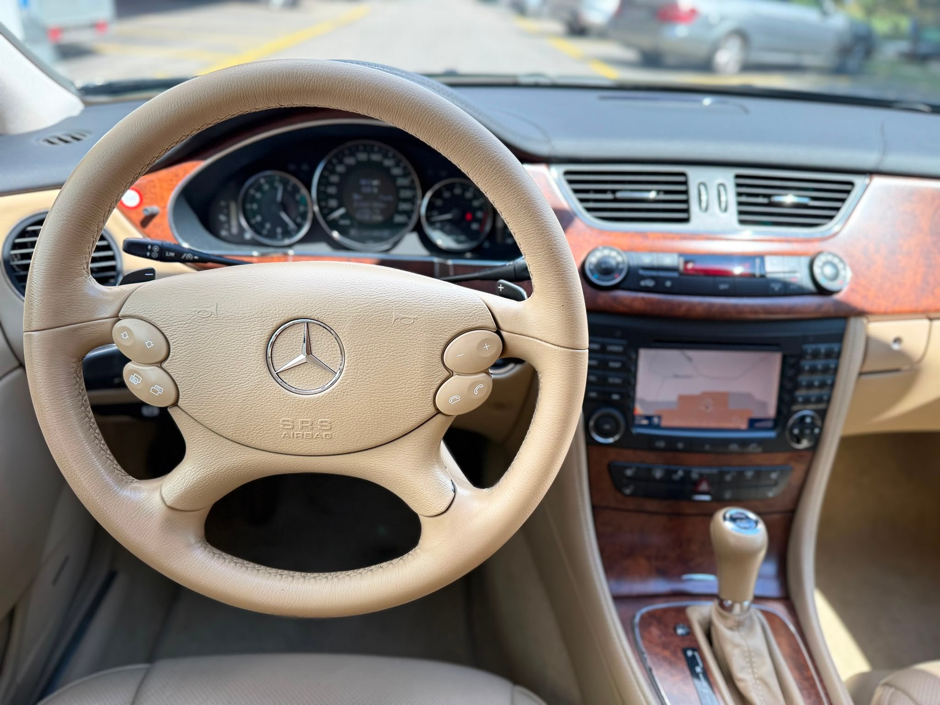 MERCEDES-BENZ CLS 350 V6 CGI-image-10