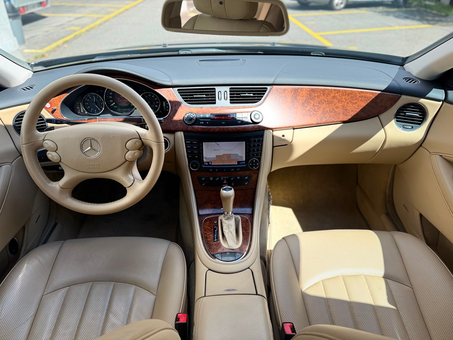 MERCEDES-BENZ CLS 350 V6 CGI-image-9