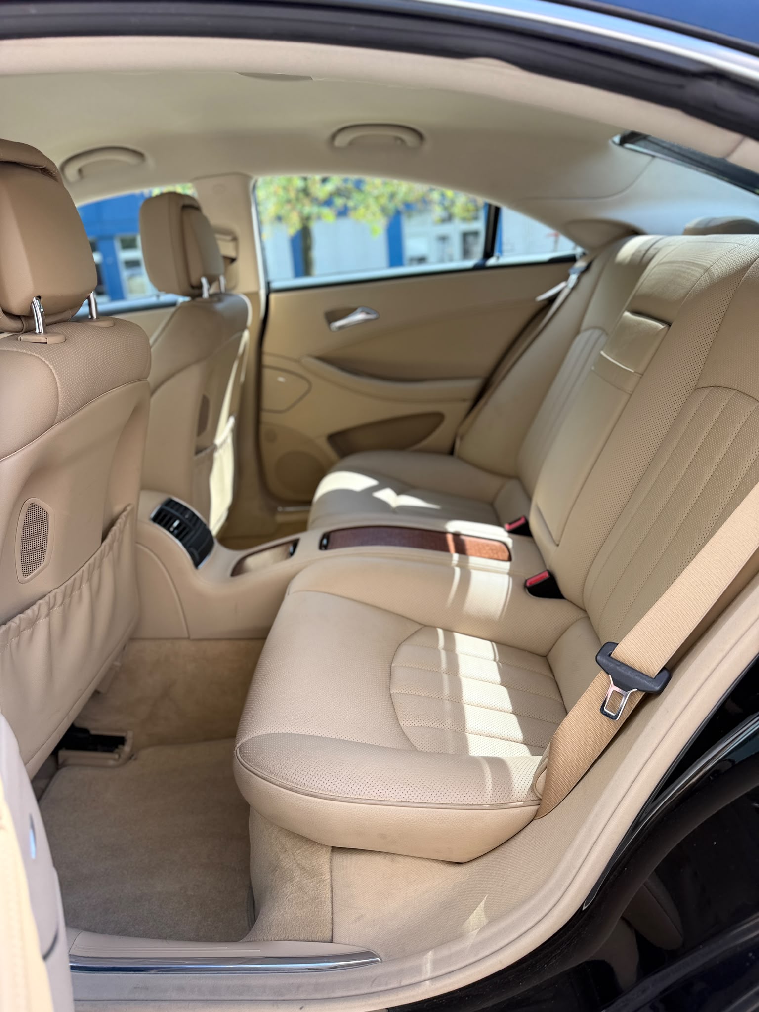 MERCEDES-BENZ CLS 350 V6 CGI-image-8