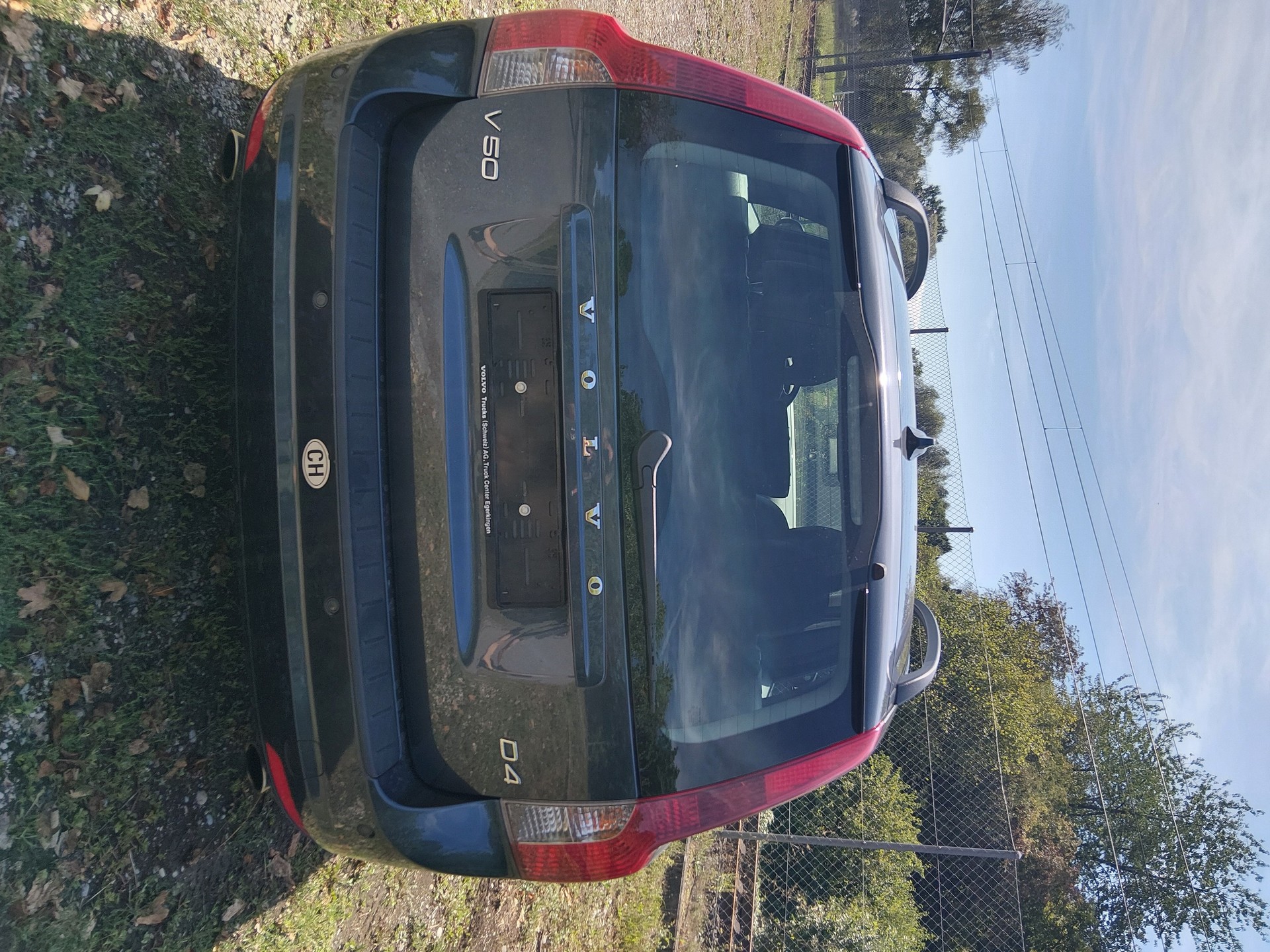 VOLVO D4-image-2