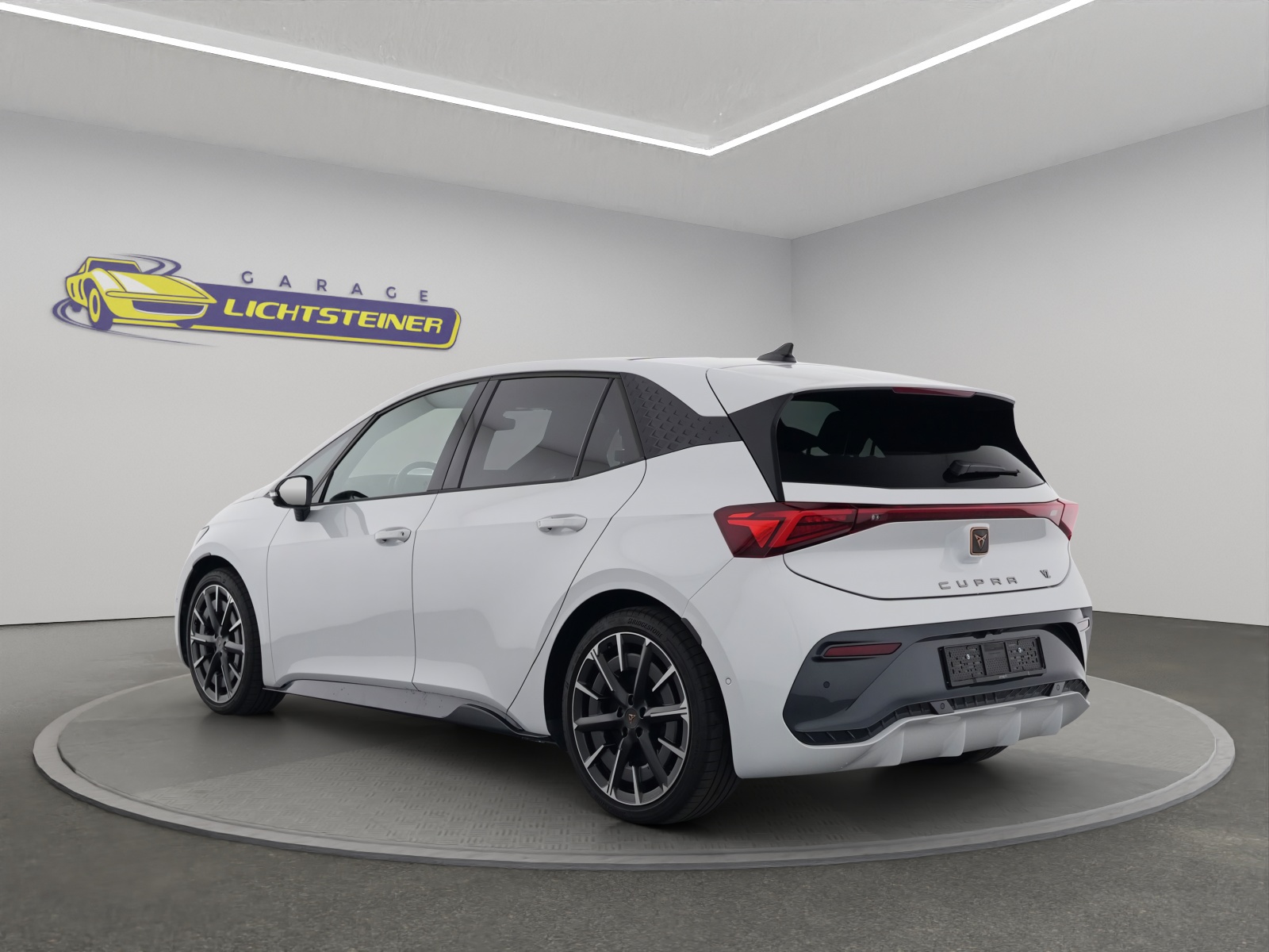 CUPRA Born 79 kWh VZ-showroom-element-3