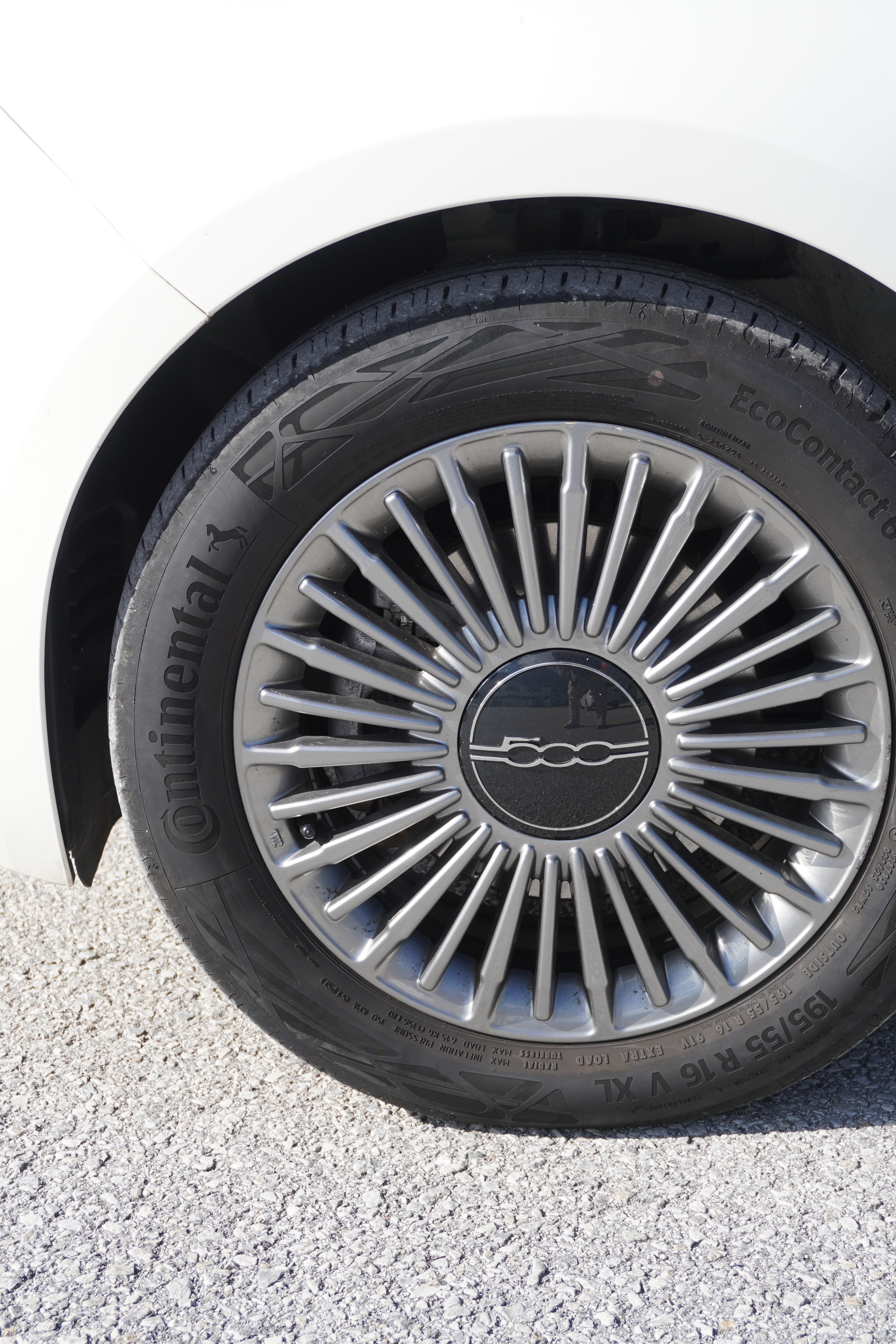 FIAT 500 electric 87 kW Icon-image-4