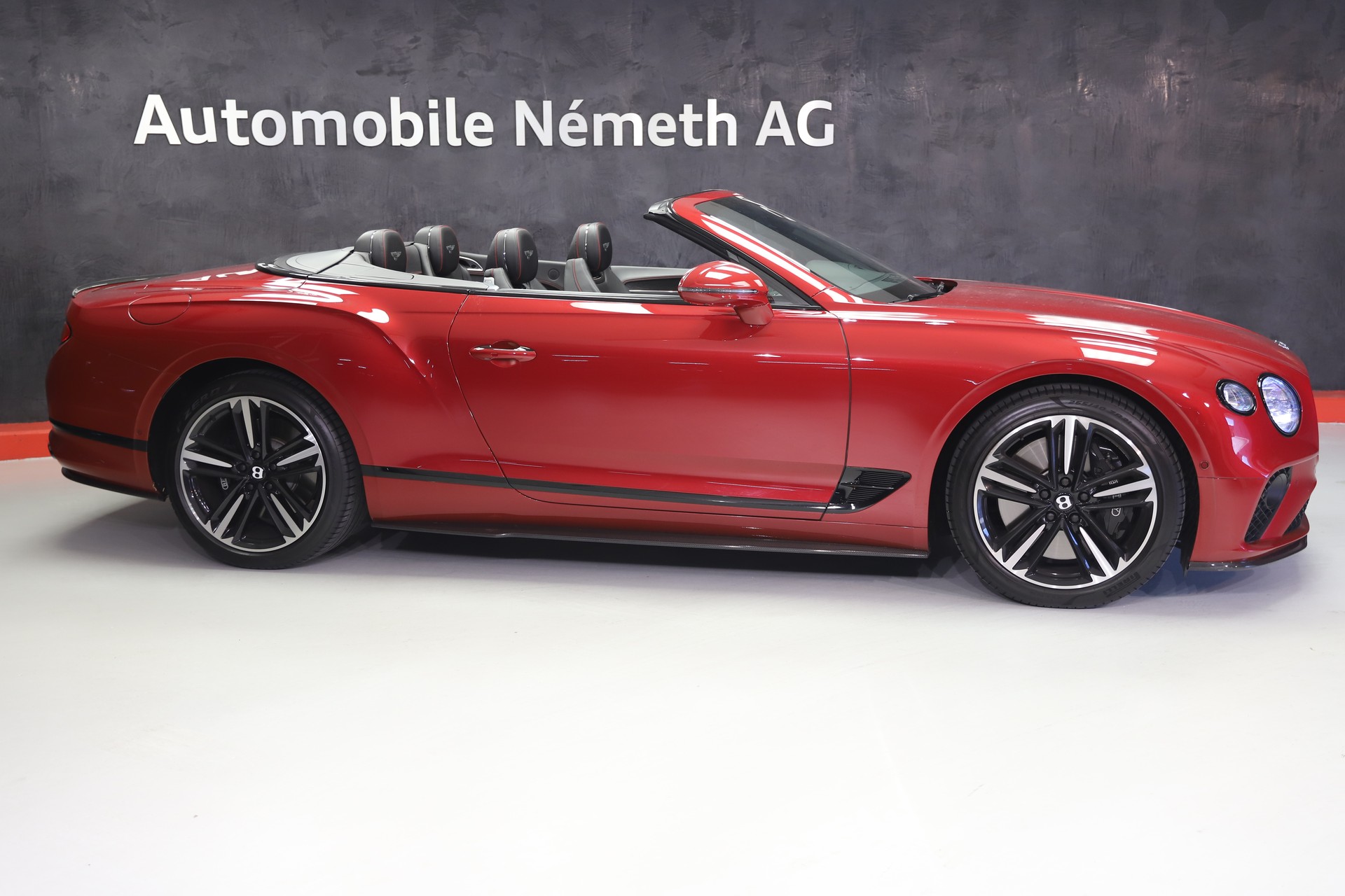 BENTLEY Continental GTC 4.0 V8-image-1