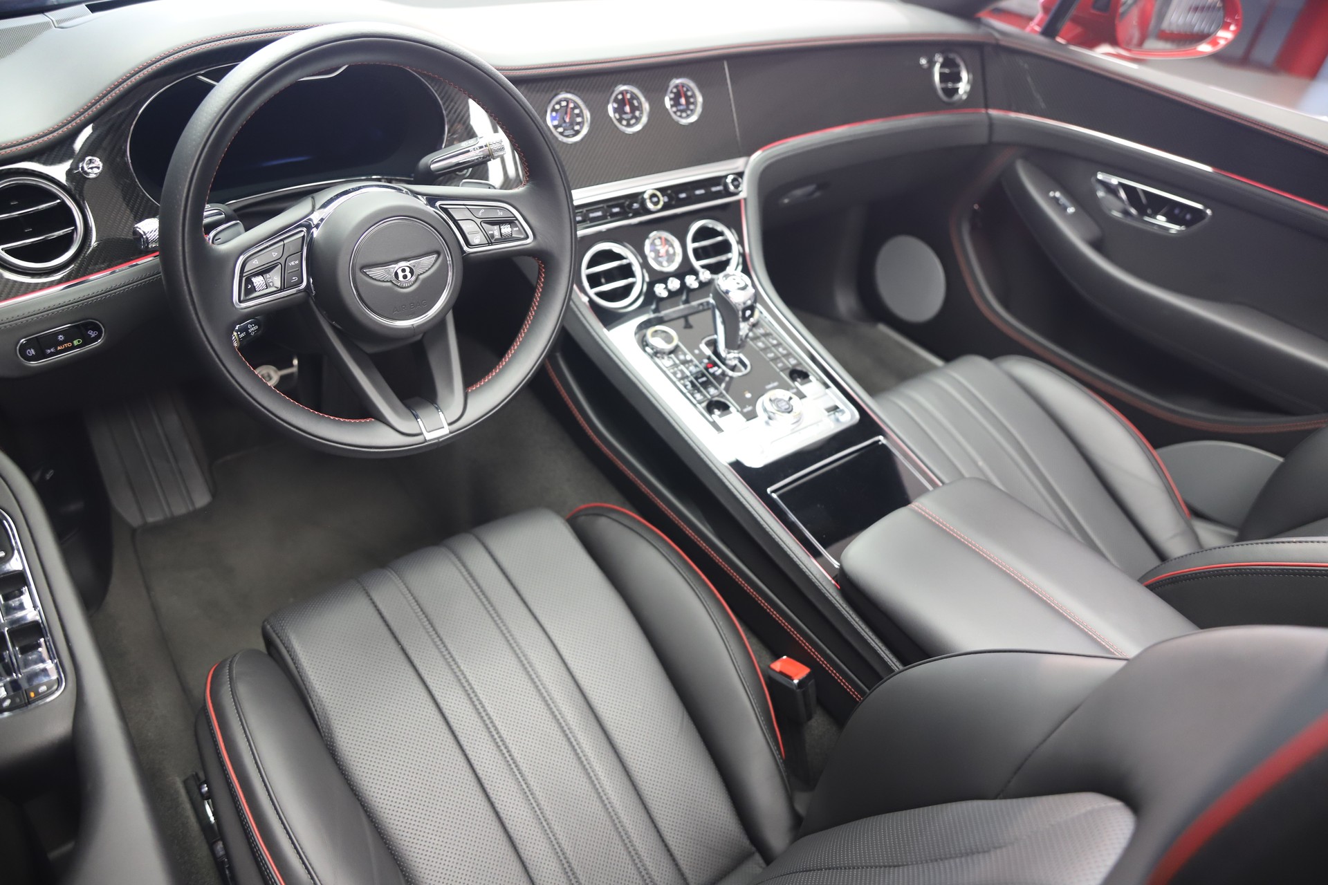 BENTLEY Continental GTC 4.0 V8-image-9