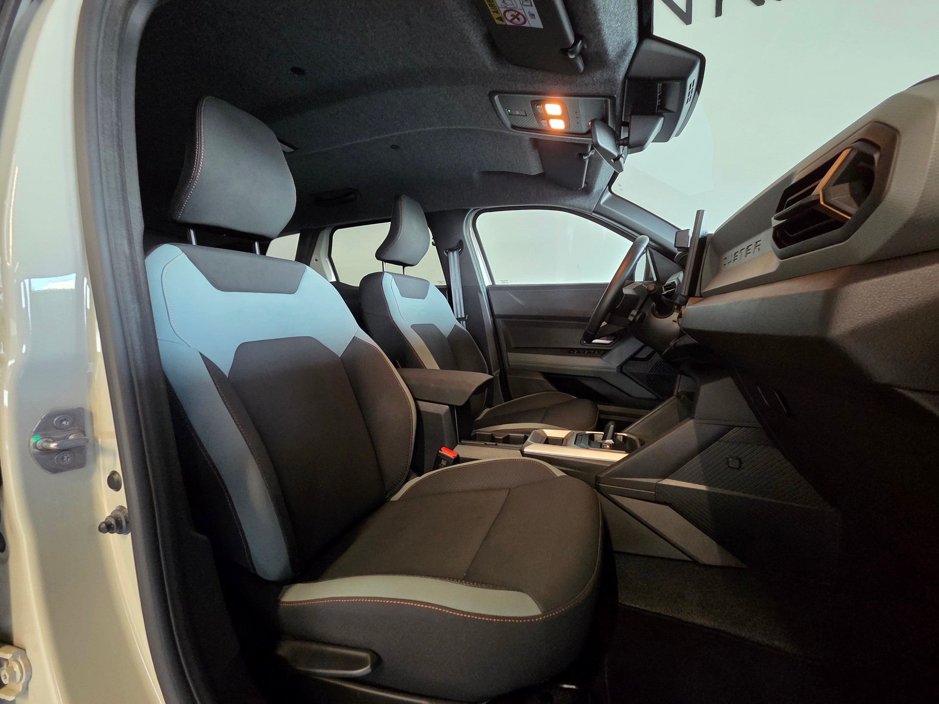 DACIA Duster 1.6 Hybrid Extreme-image-7
