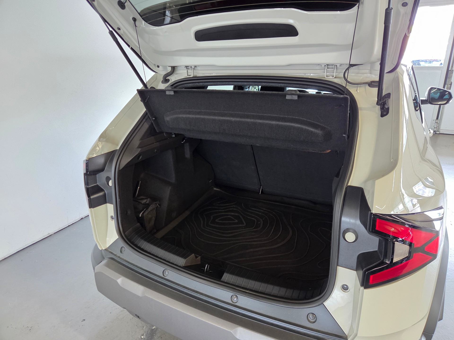 DACIA Duster 1.6 Hybrid Extreme-image-22
