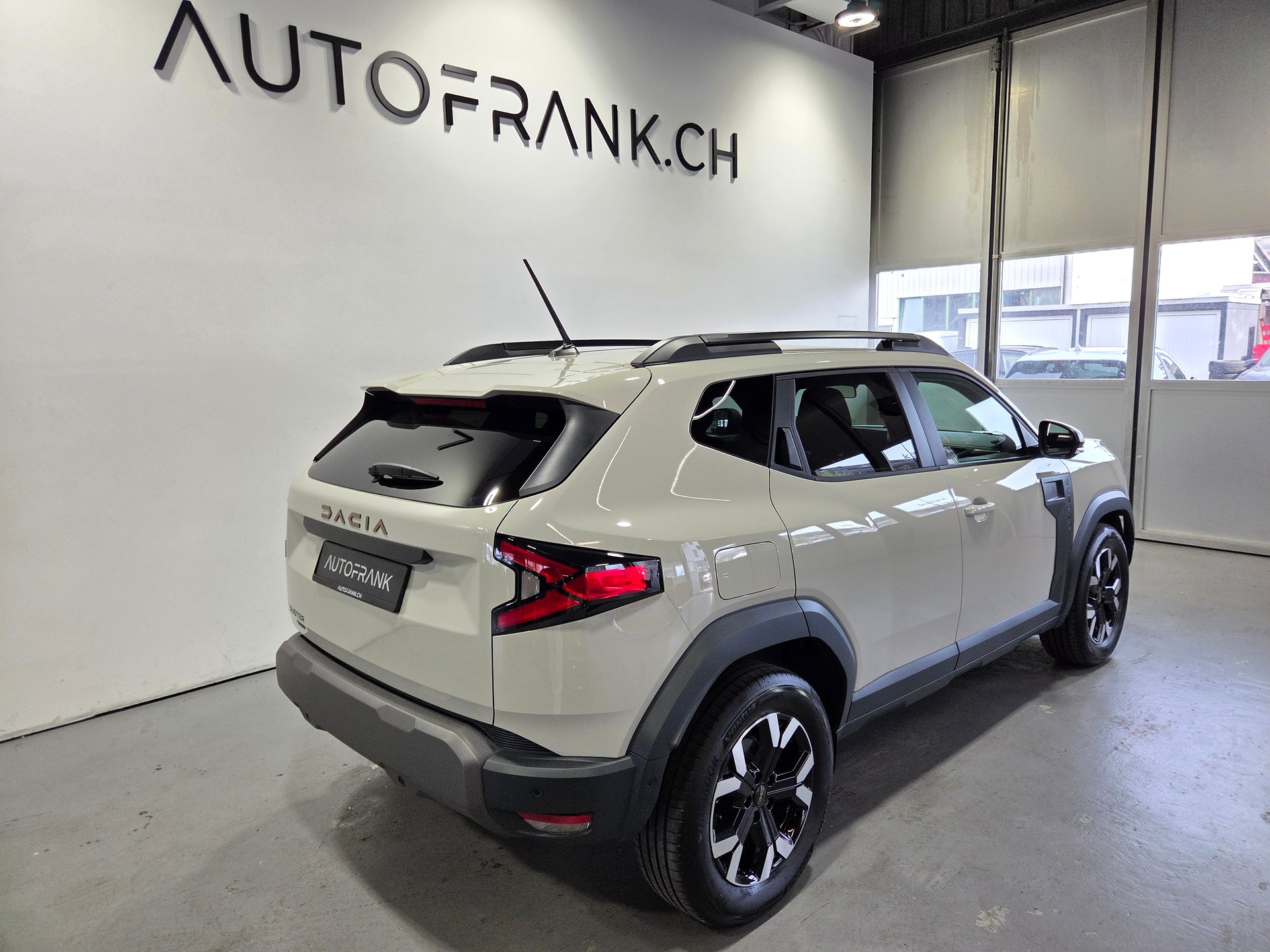 DACIA Duster 1.6 Hybrid Extreme-image-19