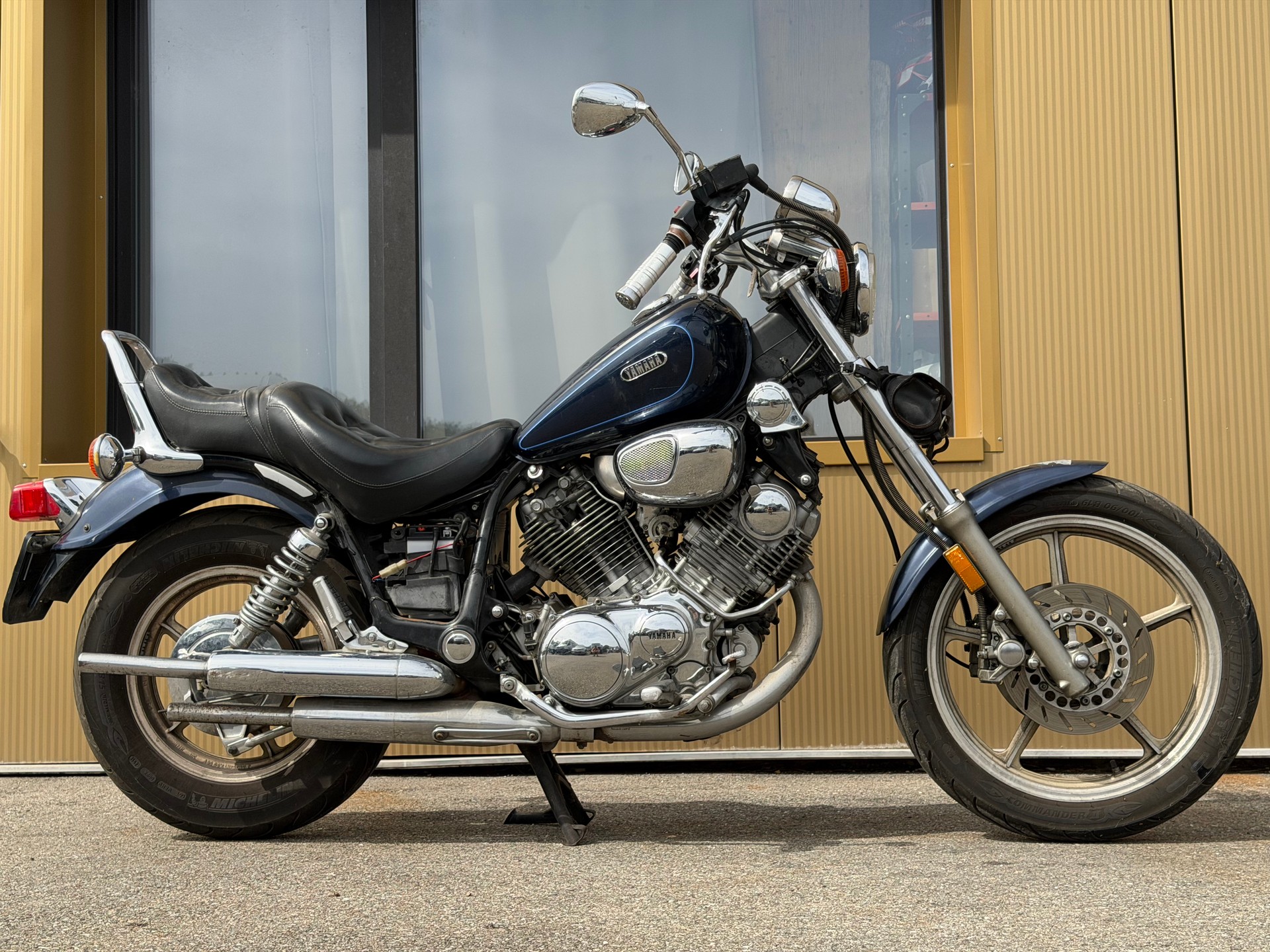 YAMAHA XV 750 Virago-showroom-element-3