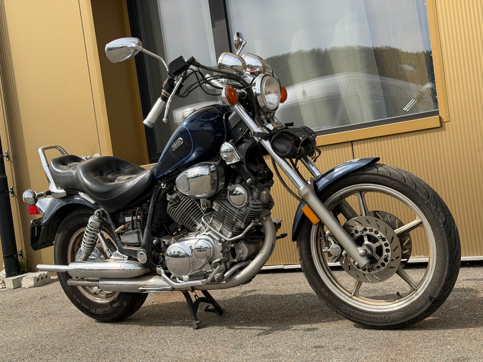 YAMAHA XV 750 Virago-showroom-element-2