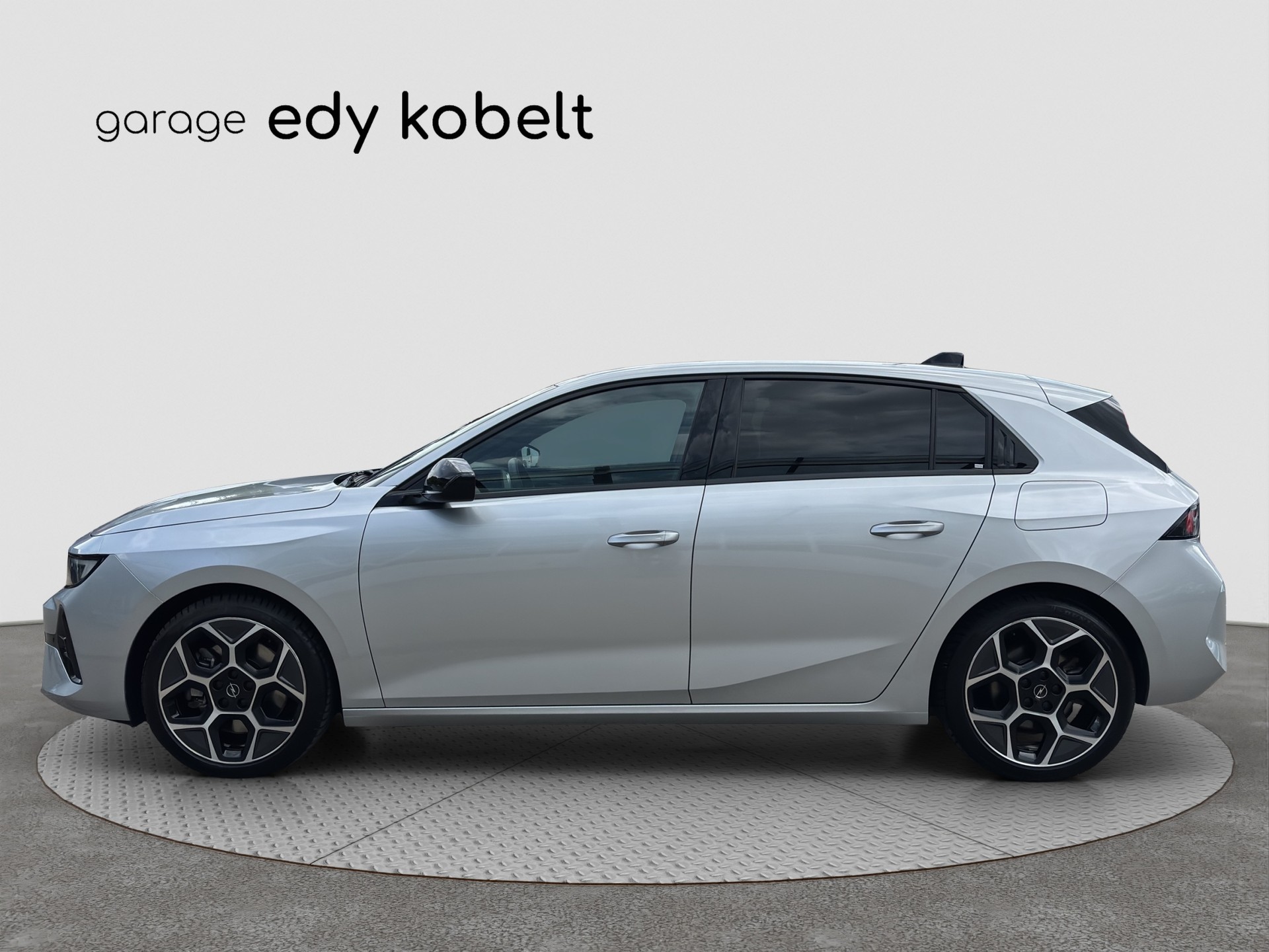 OPEL Astra 1.6 PHEV Turbo Swiss Plus A-image-1
