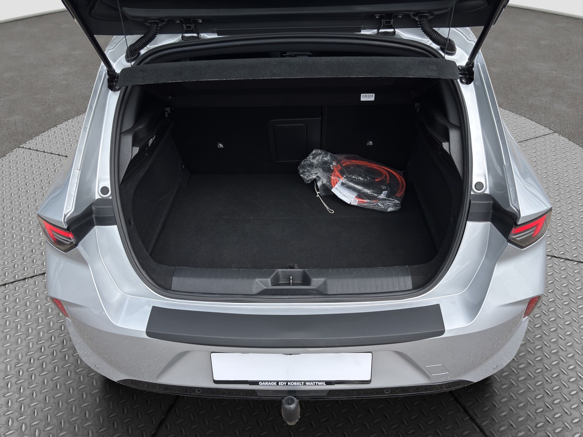 OPEL Astra 1.6 PHEV Turbo Swiss Plus A-image-15