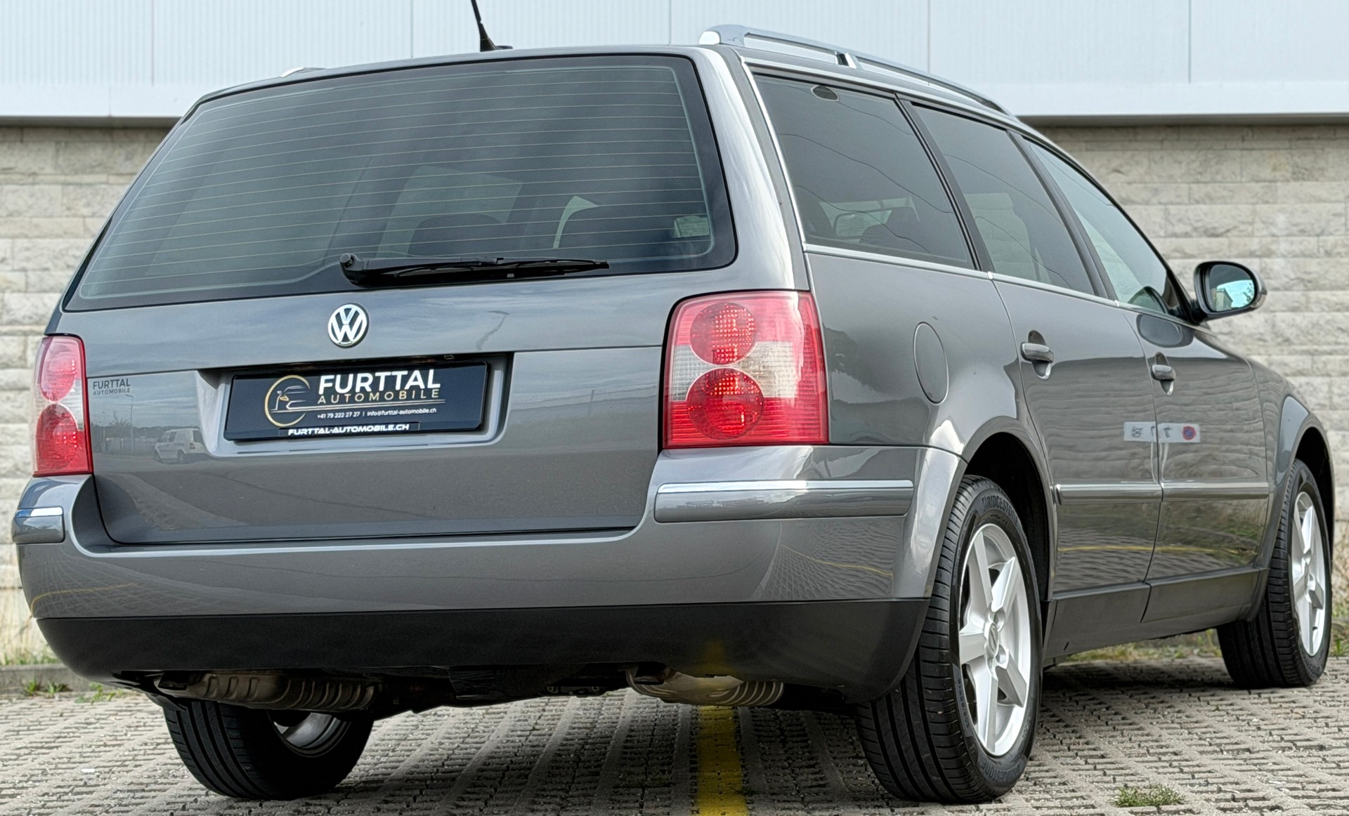 VW Passat Variant 1.9 TDI 4Motion Highline-image-9