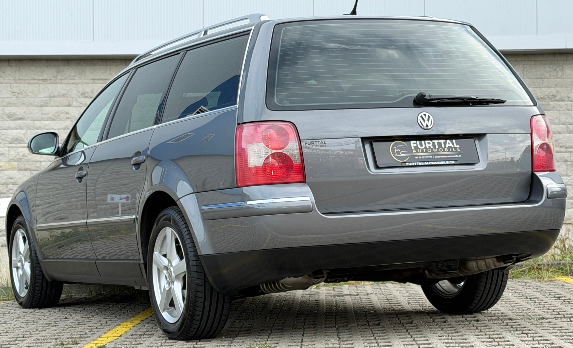 VW Passat Variant 1.9 TDI 4Motion Highline-image-7