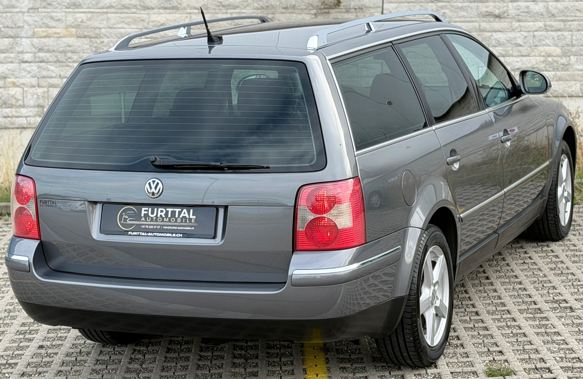 VW Passat Variant 1.9 TDI 4Motion Highline-image-8