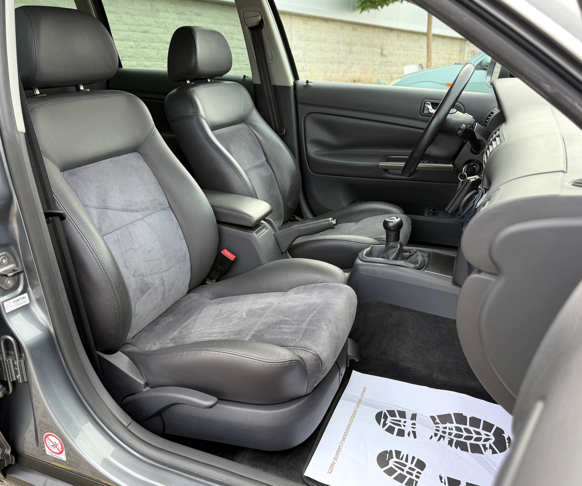 VW Passat Variant 1.9 TDI 4Motion Highline-image-18