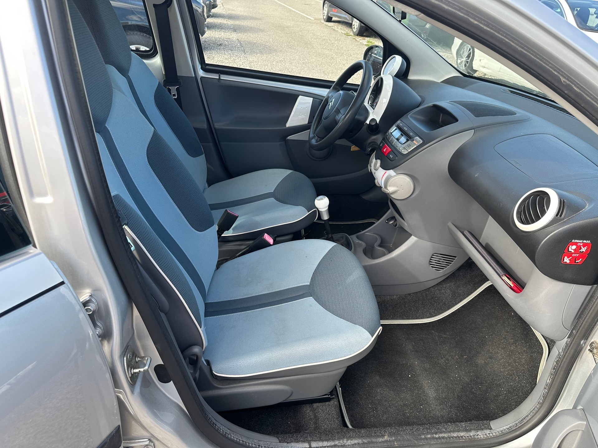 CITROEN C1 1.0i Edition-image-7