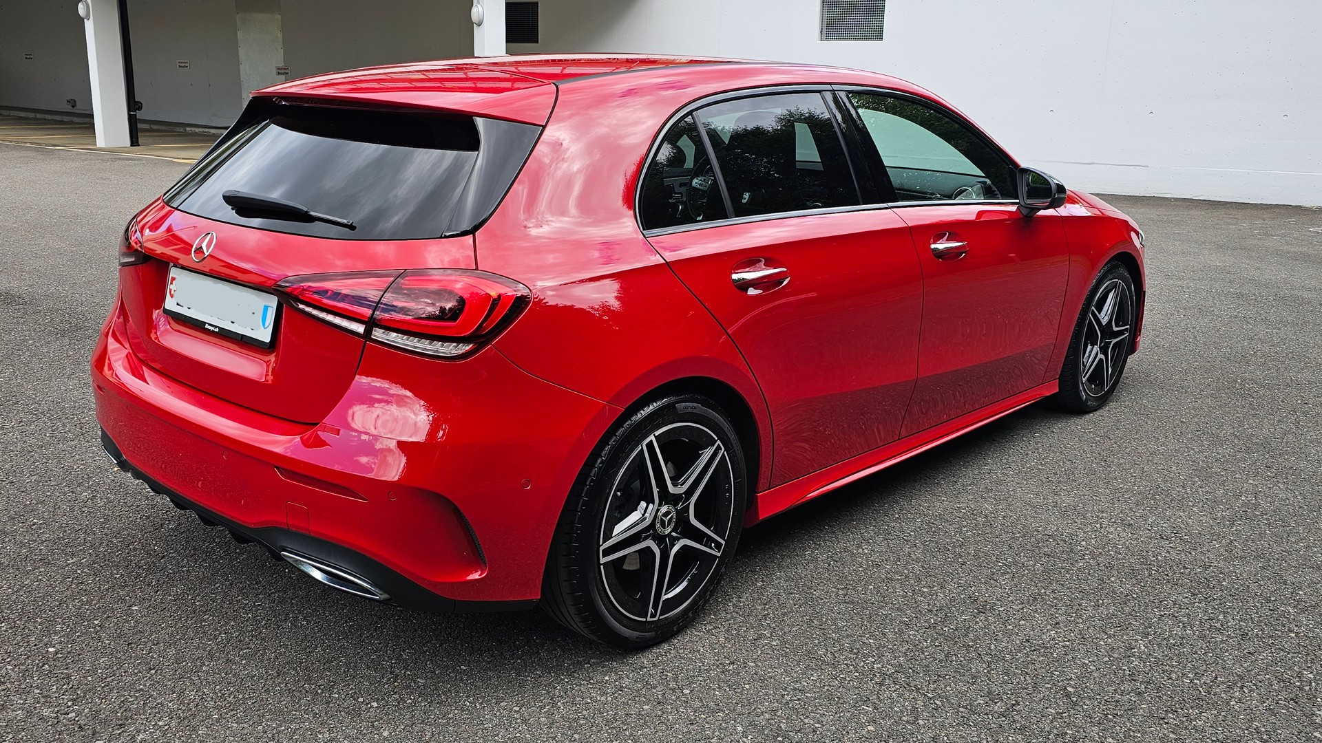 MERCEDES-BENZ A 200 AMG Line-image-3
