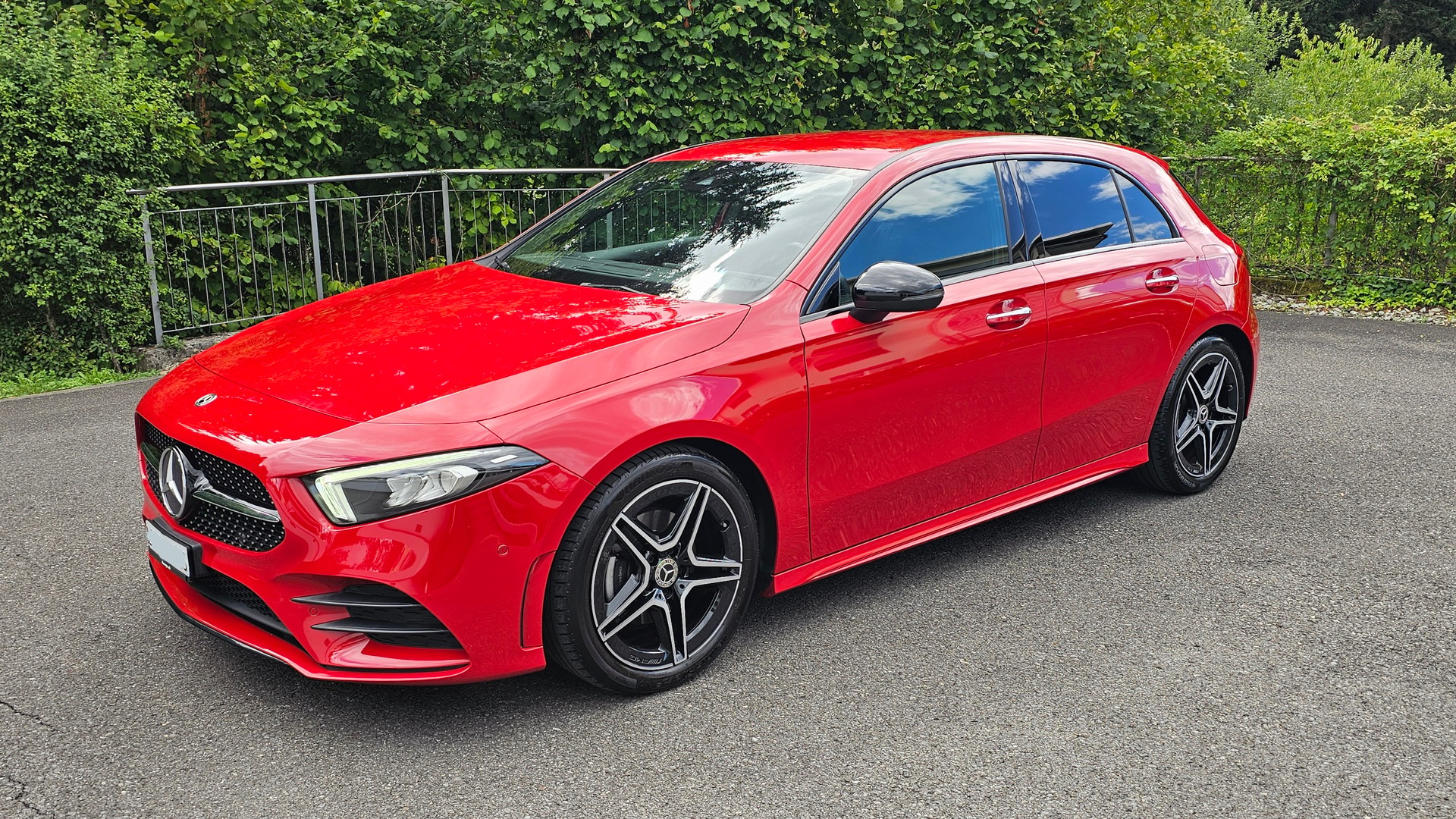 MERCEDES-BENZ A 200 AMG Line-image-0