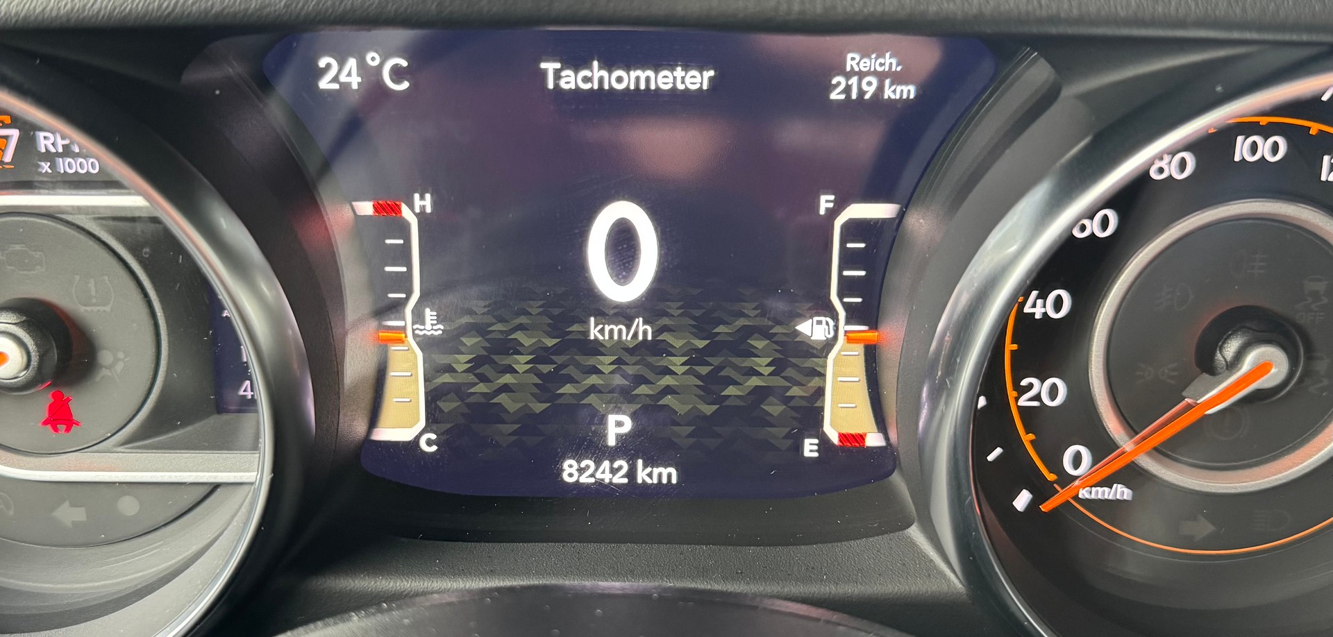 JEEP Wrangler 2.0 Sahara Automatic-image-15
