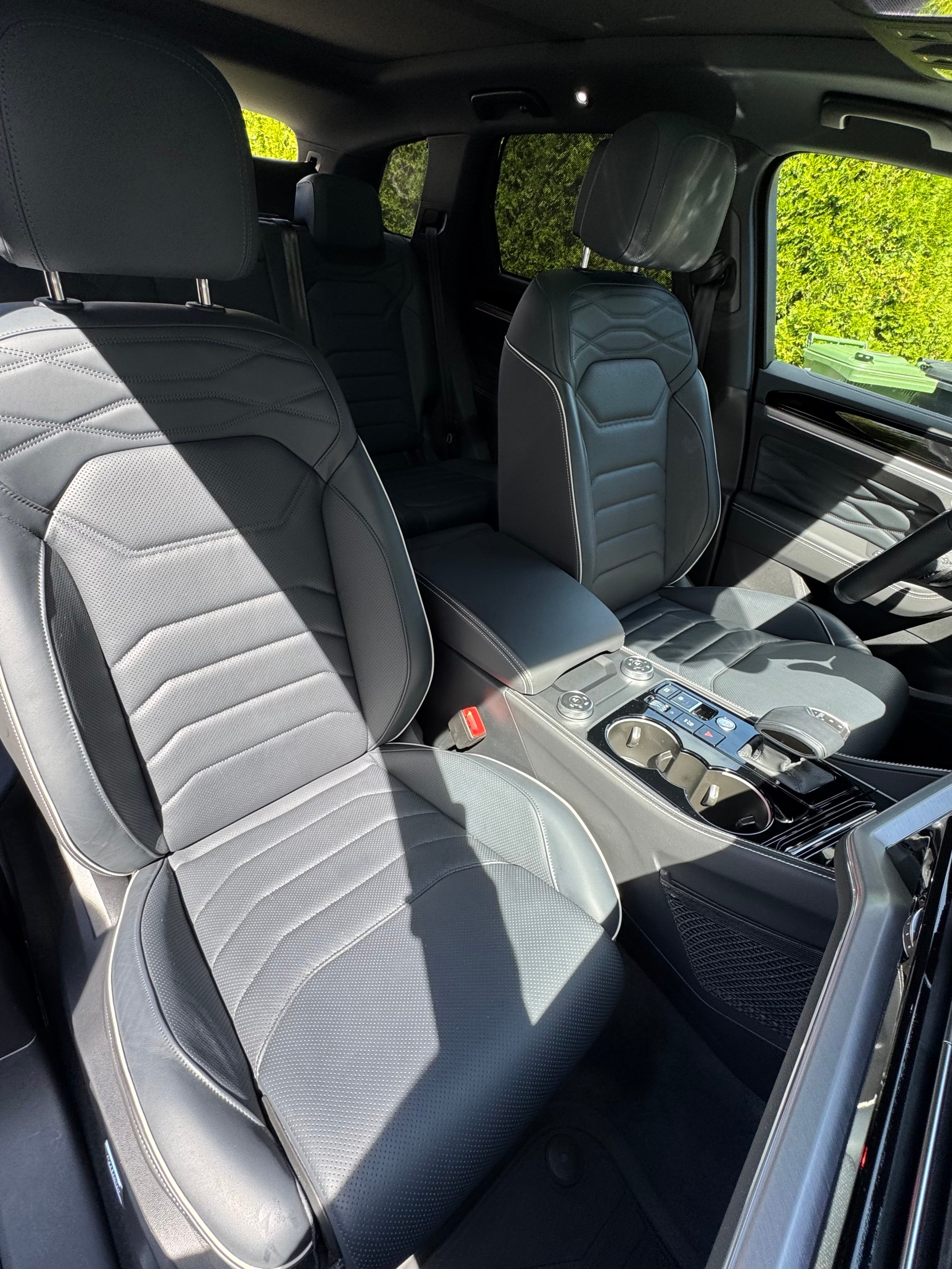 VW 3.0 V6 TDI 286 R-Line-image-6