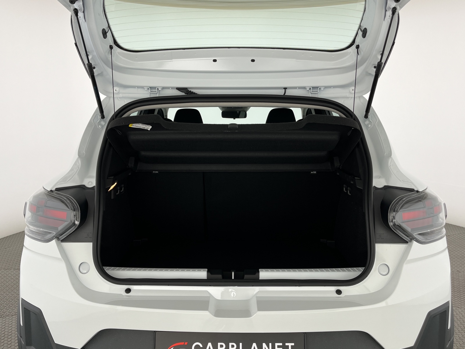 DACIA Sandero 1.0 TCe 110 Stepway Extreme-image-17