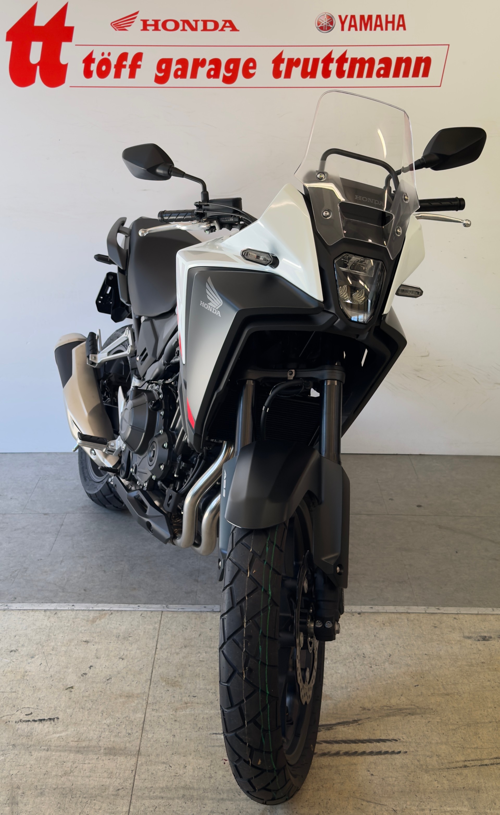 HONDA CB 500 X-showroom-element-2