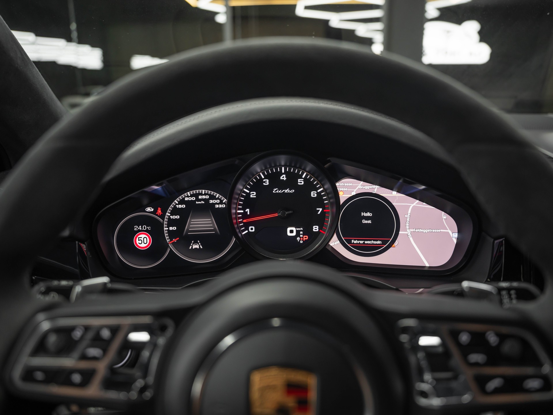 PORSCHE Cayenne Turbo Coupé-image-23