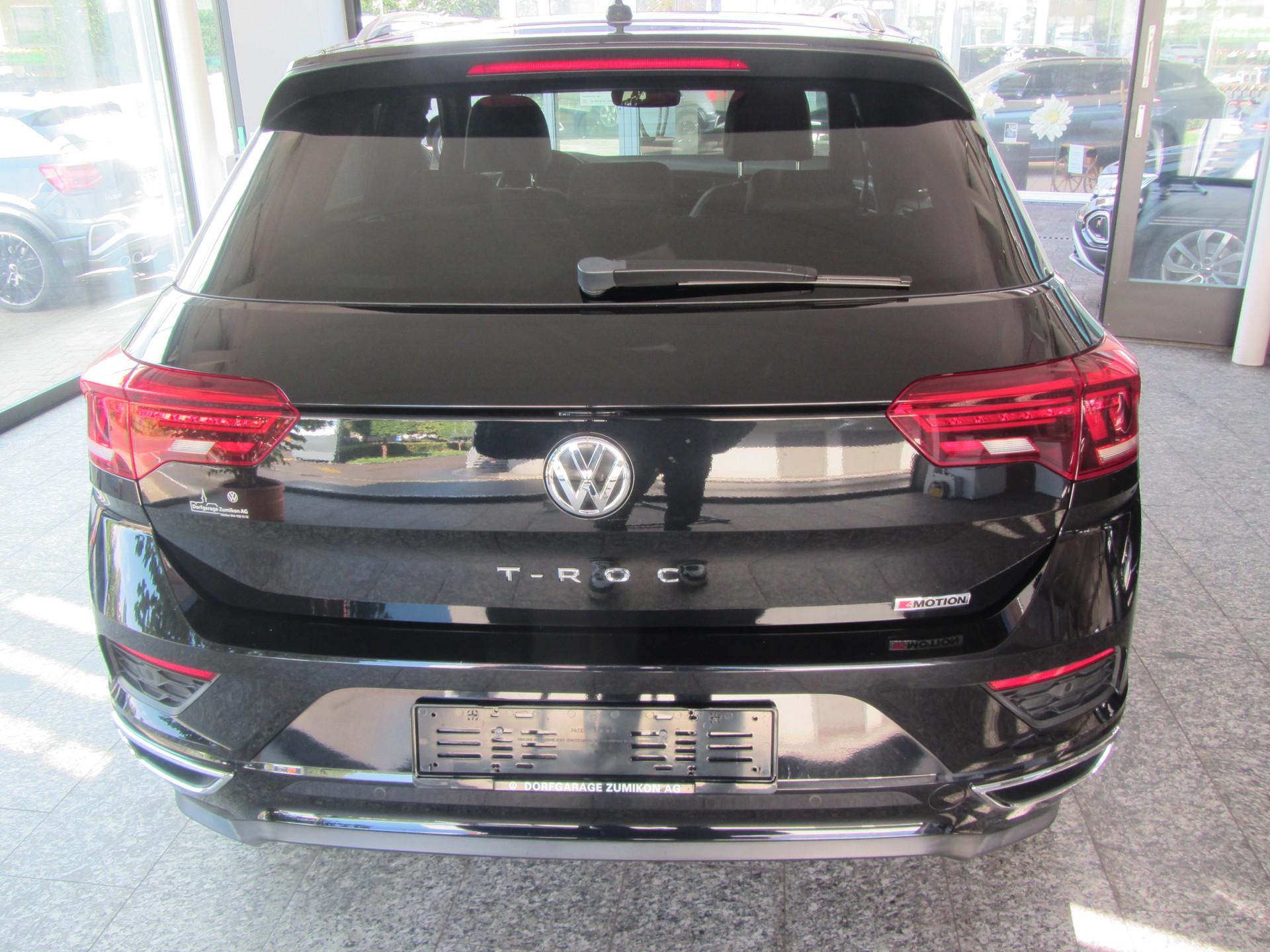 VW T-Roc 2.0 TSI Sport DSG 4Motion-image-3