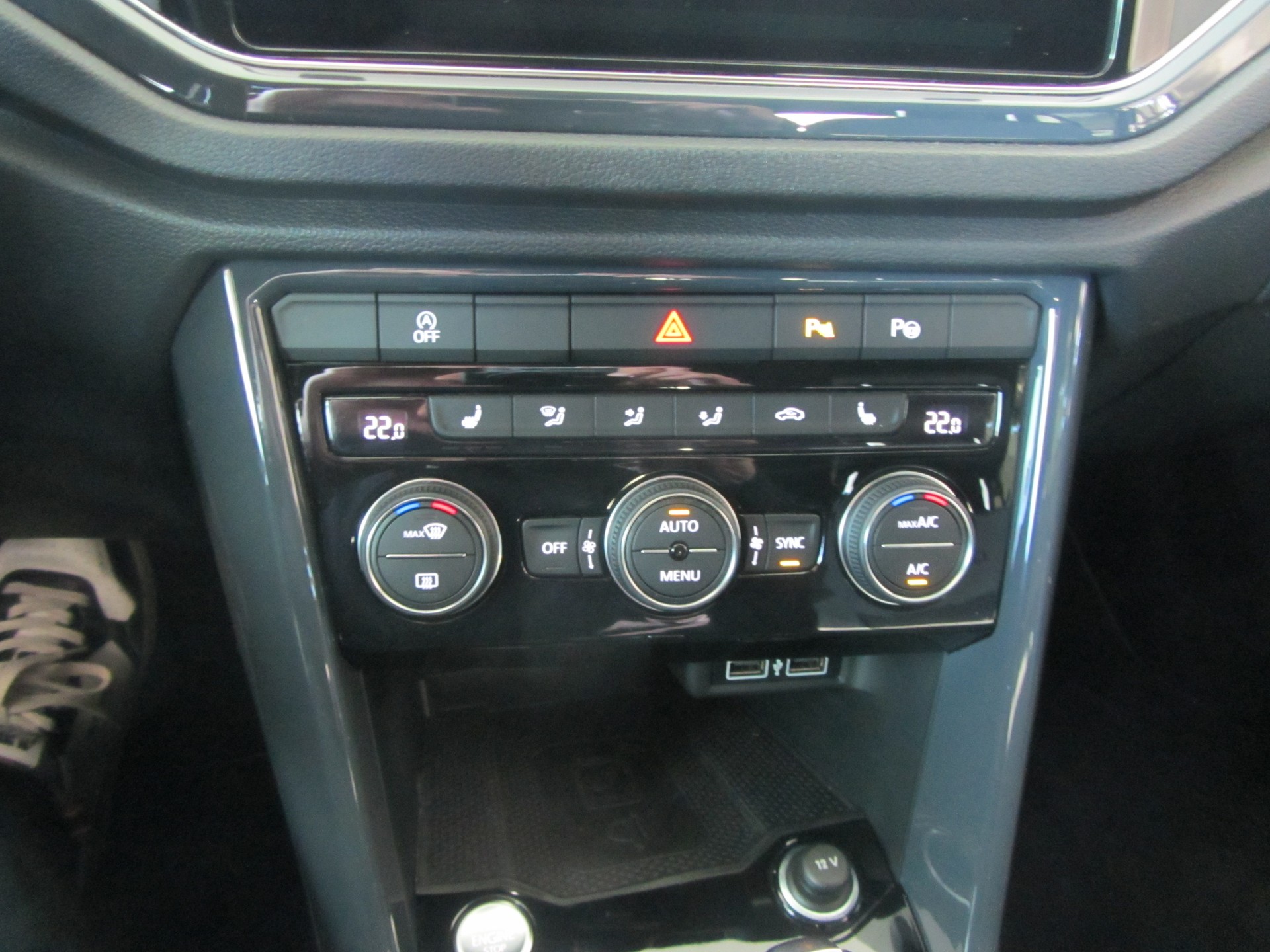 VW T-Roc 2.0 TSI Sport DSG 4Motion-image-7