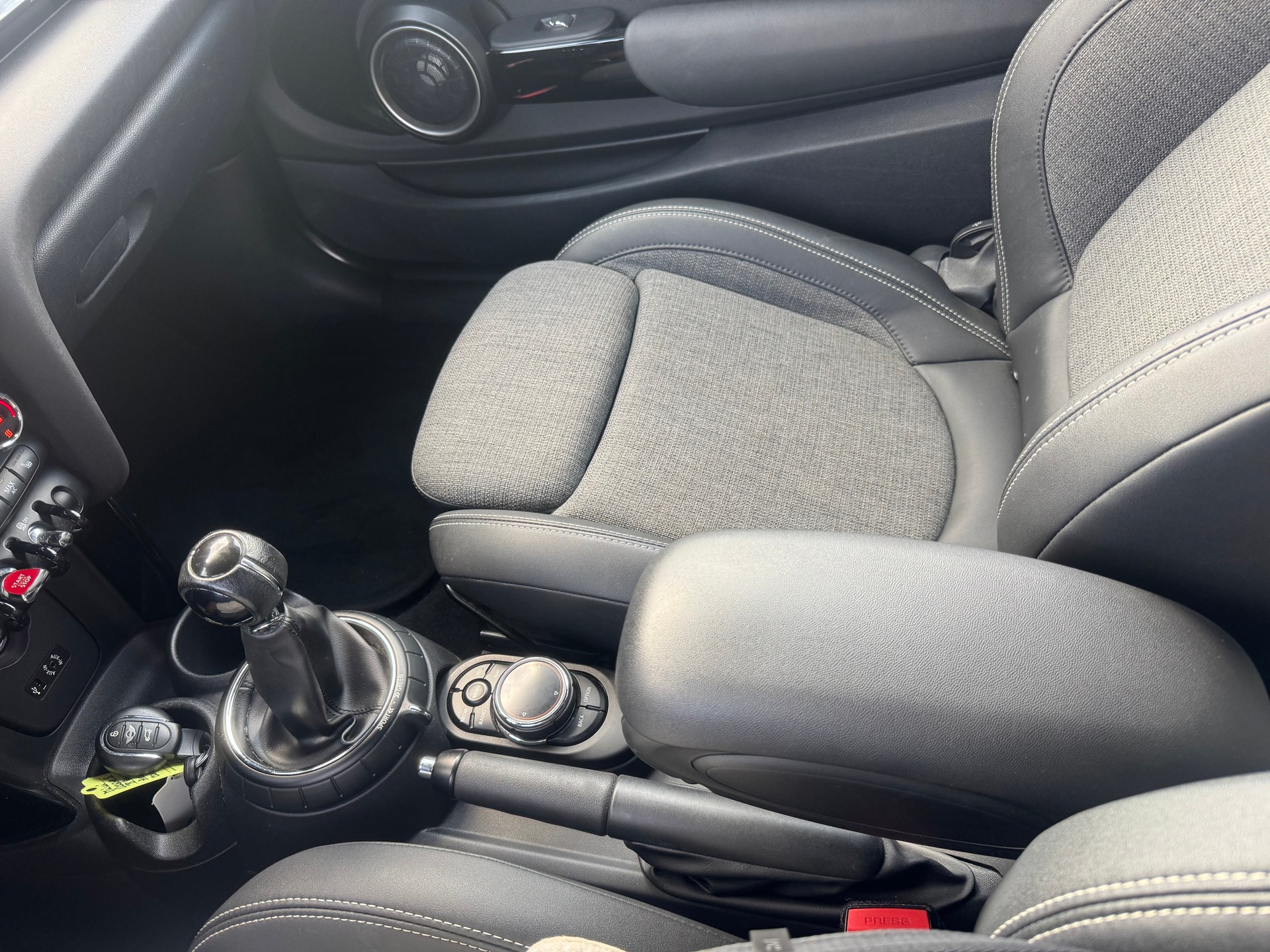 MINI Cooper S-image-22