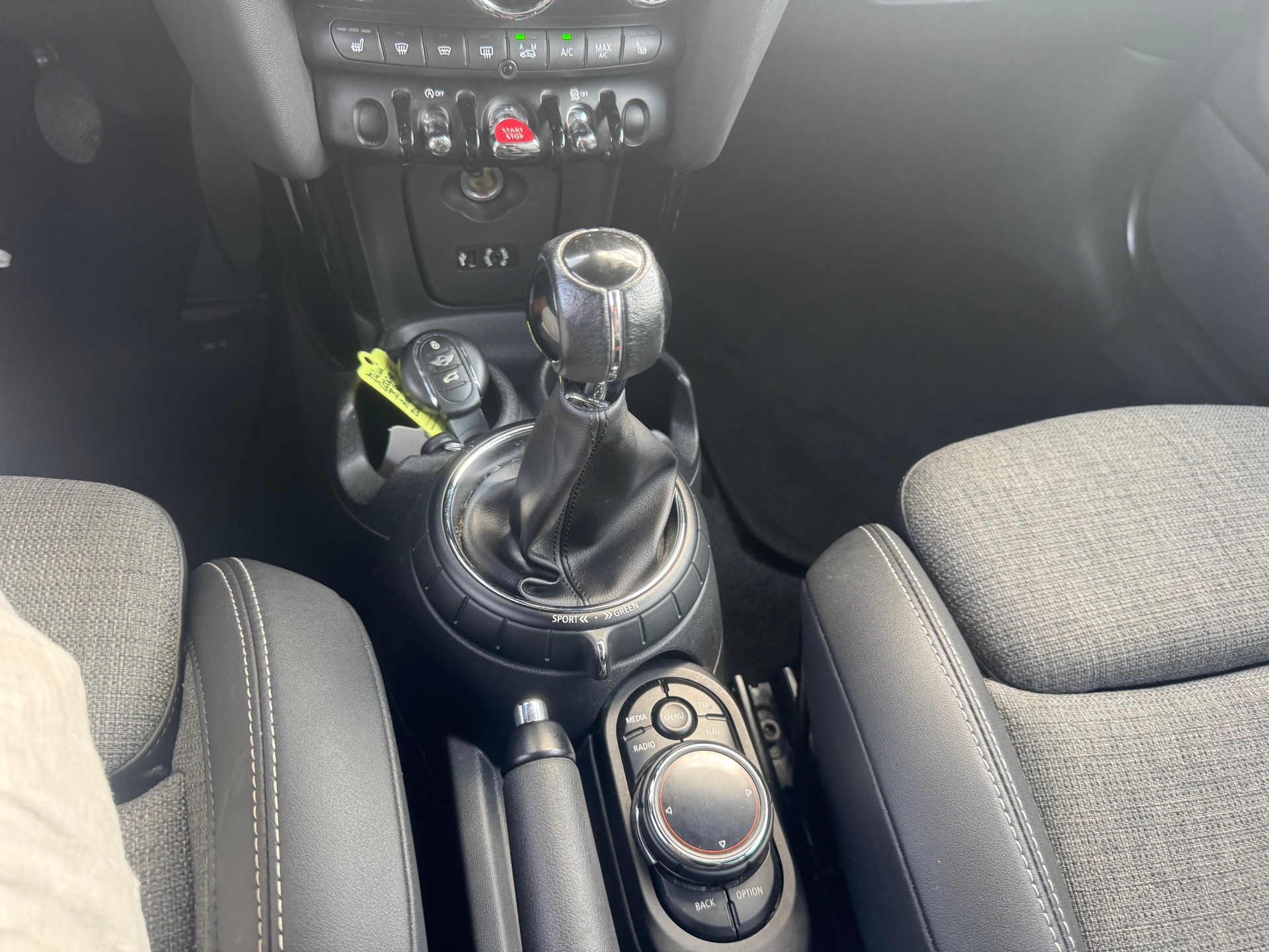 MINI Cooper S-image-18