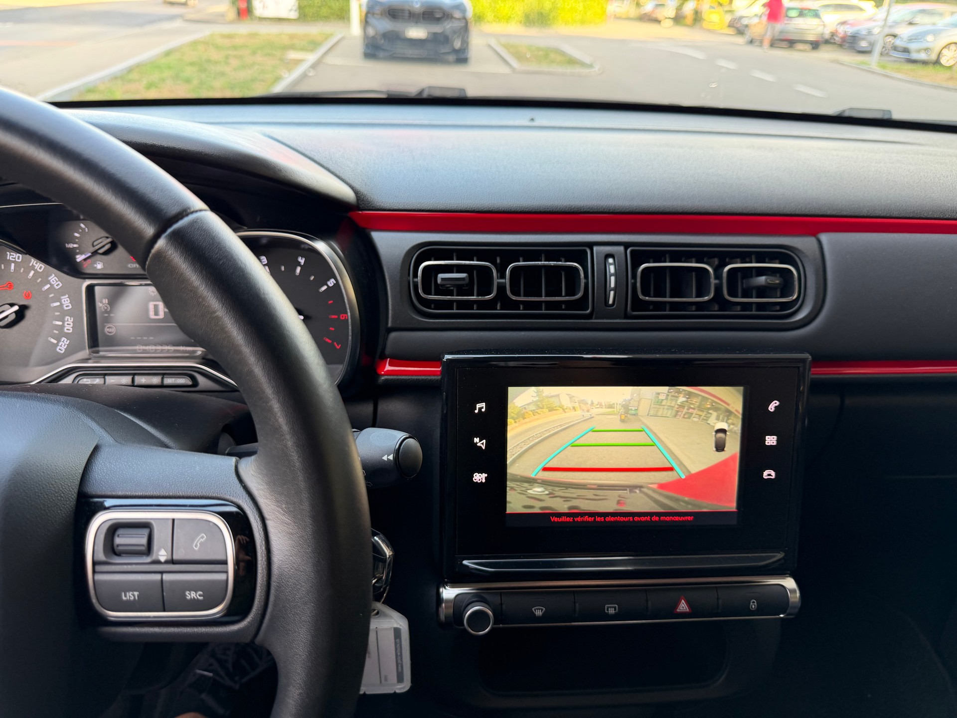 CITROEN C3 1.2i PureTech Shine EAT Automat -frisch ab Mfk-image-4