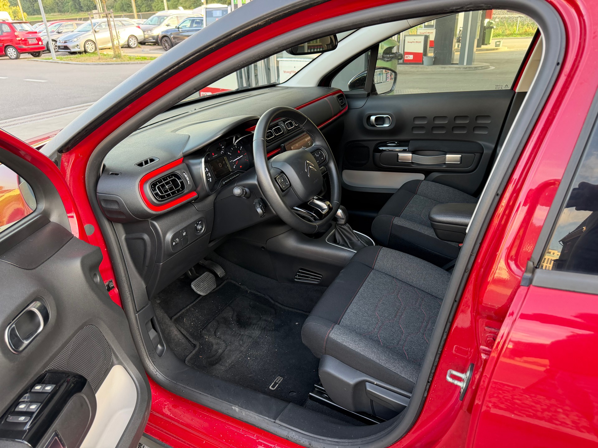 CITROEN C3 1.2i PureTech Shine EAT Automat -frisch ab Mfk-image-7