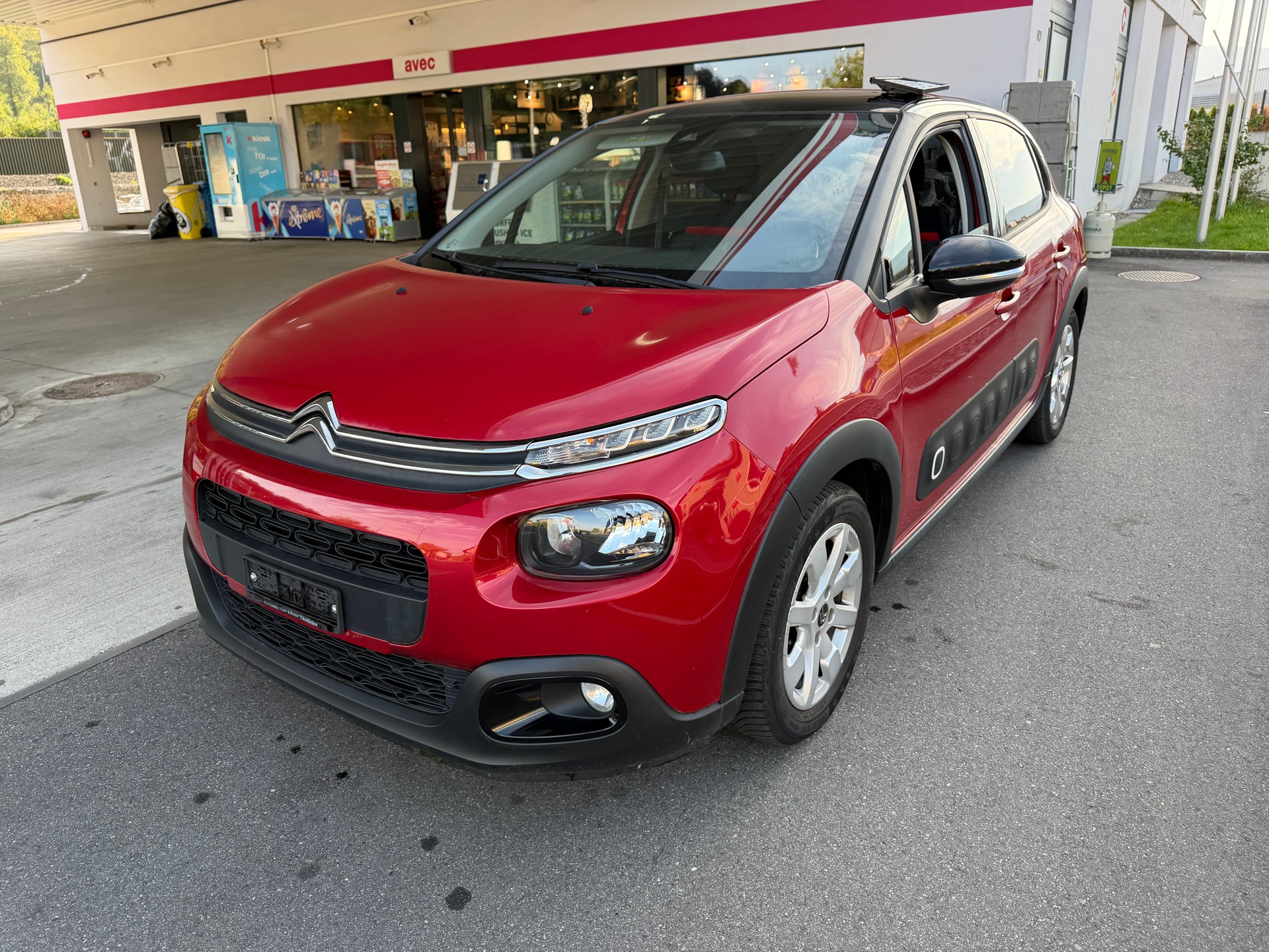 CITROEN C3 1.2i PureTech Shine EAT Automat -frisch ab Mfk-image-0