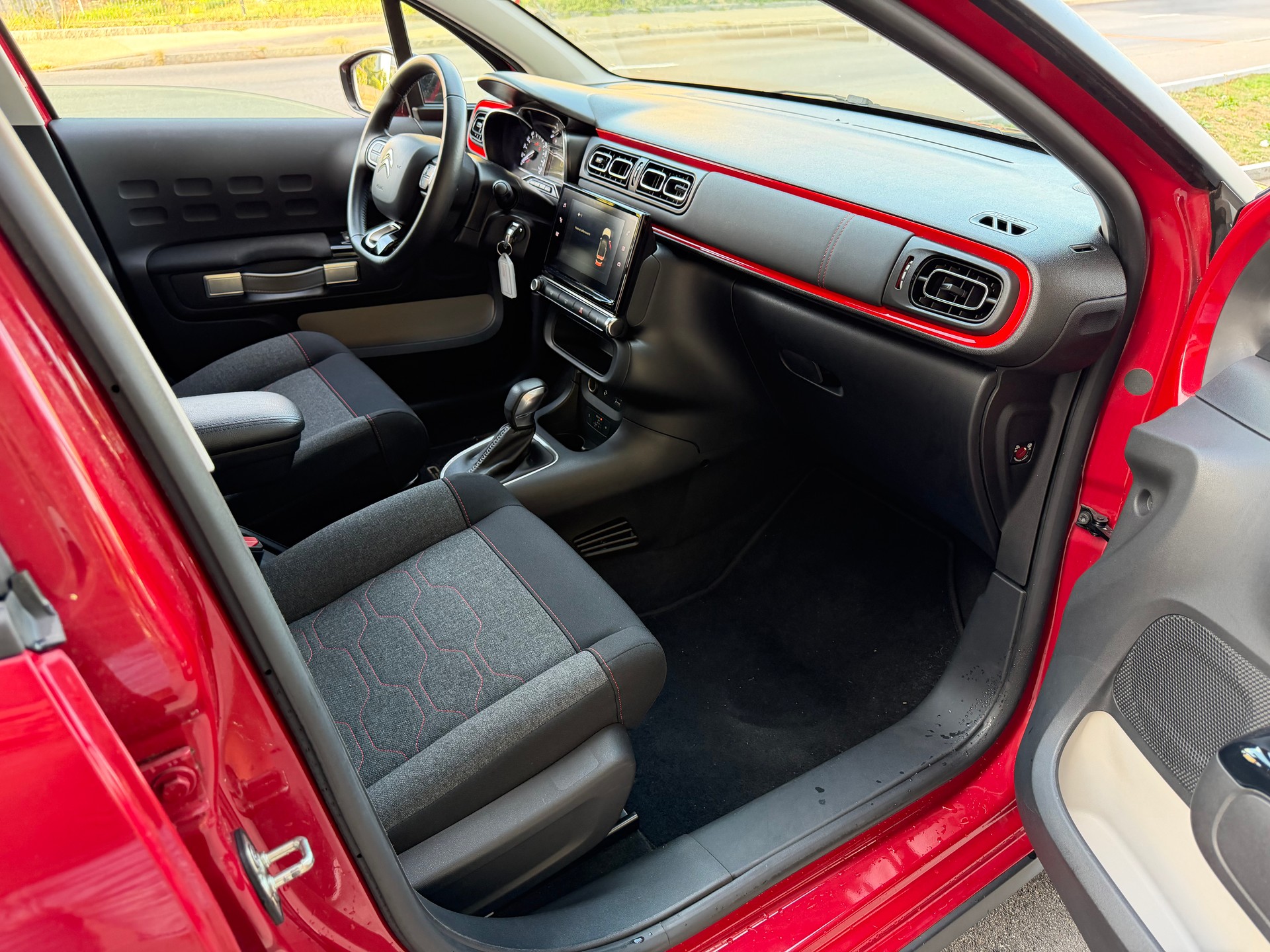 CITROEN C3 1.2i PureTech Shine EAT Automat -frisch ab Mfk-image-6
