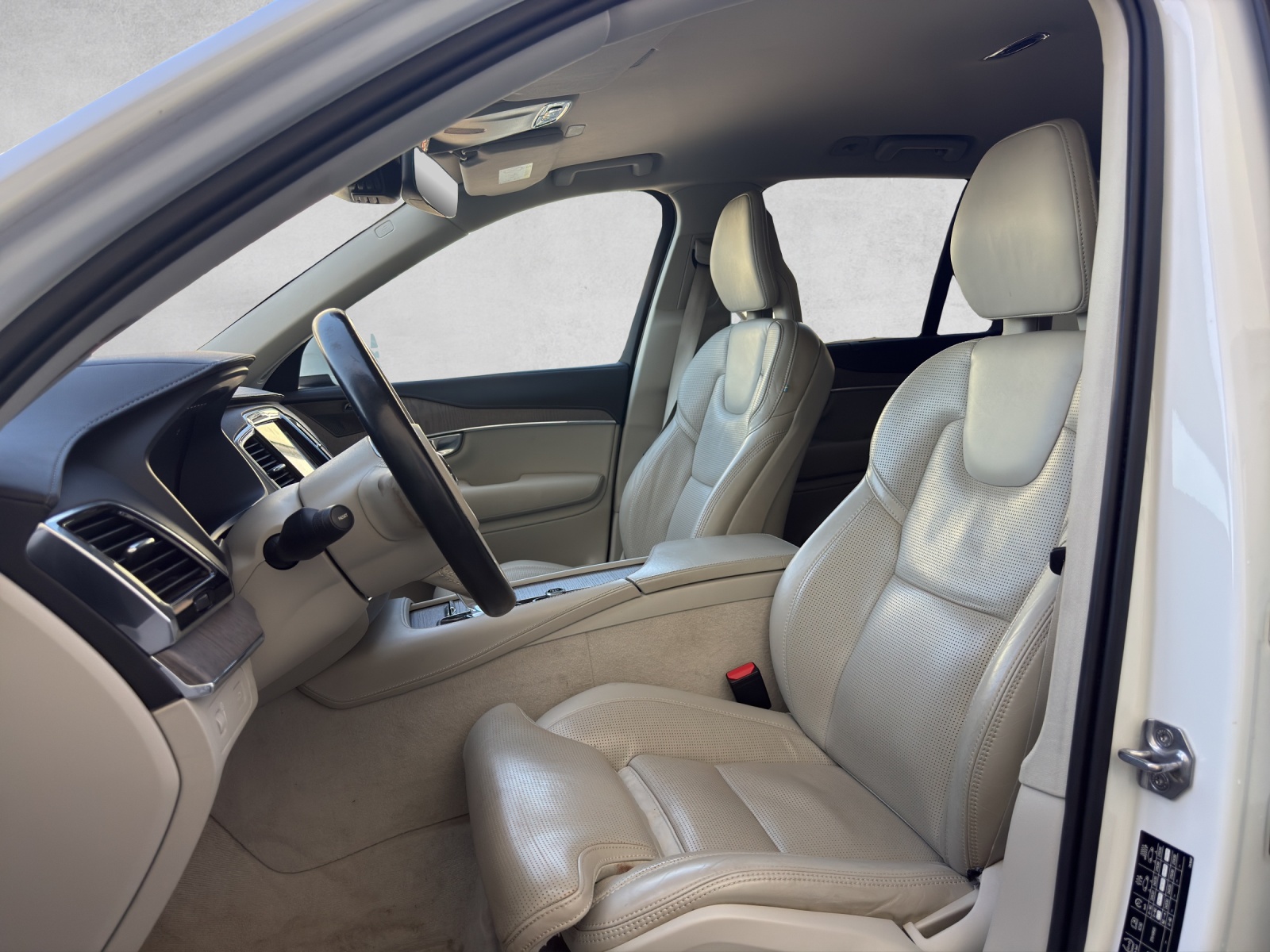 VOLVO XC90 B6 Benzin Mild Hybrid AWD Inscription Geartronic-image-8