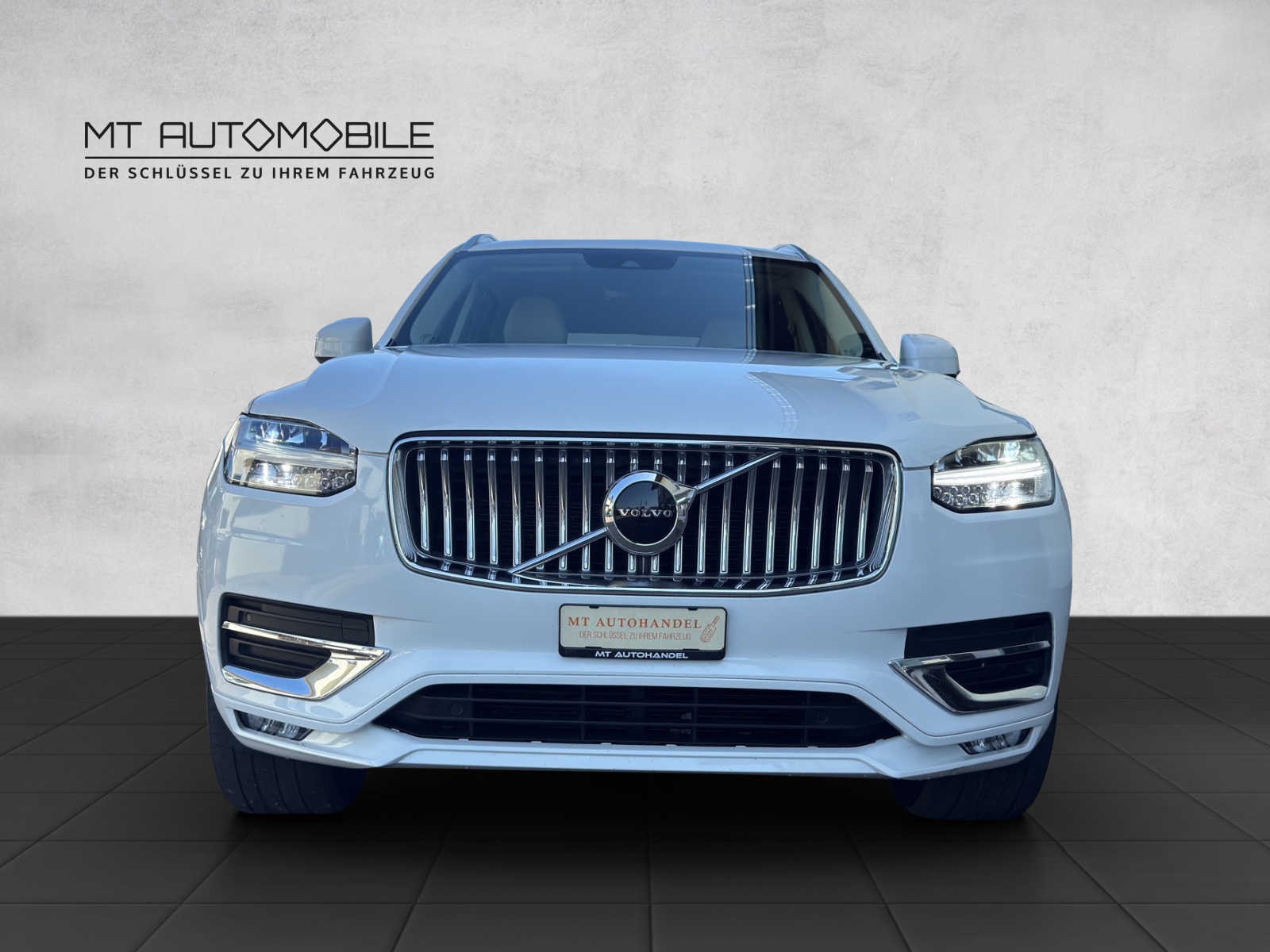 VOLVO XC90 B6 Benzin Mild Hybrid AWD Inscription Geartronic-image-1